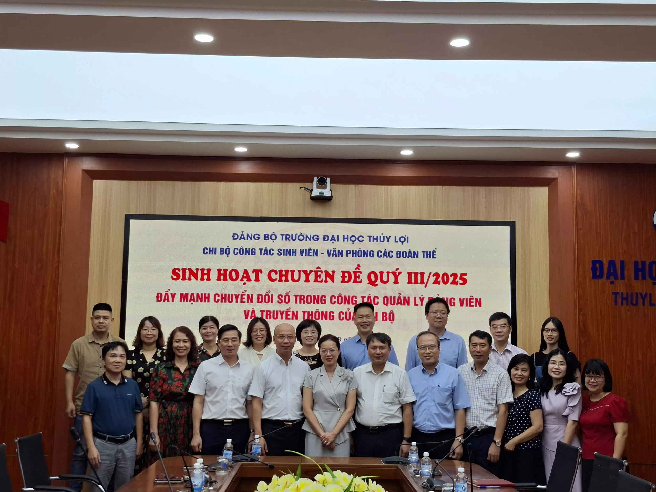 Đẩy mạnh chuyển đổi số trong công tác quản lý đảng viên và công tác truyền thông của Chi bộ