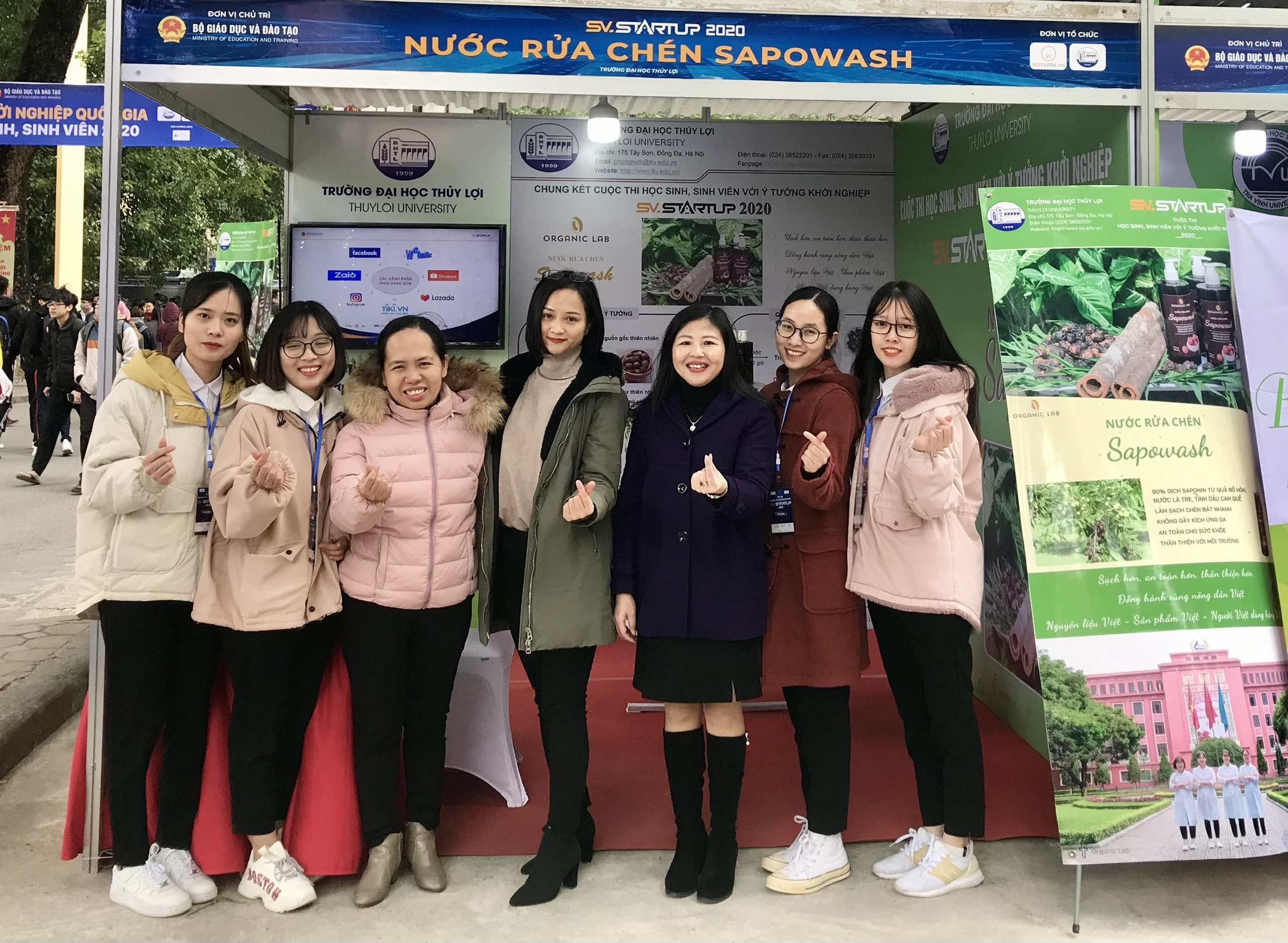 Thuyloi University Students Win High Prize at the 2020 National Startup Day for Students