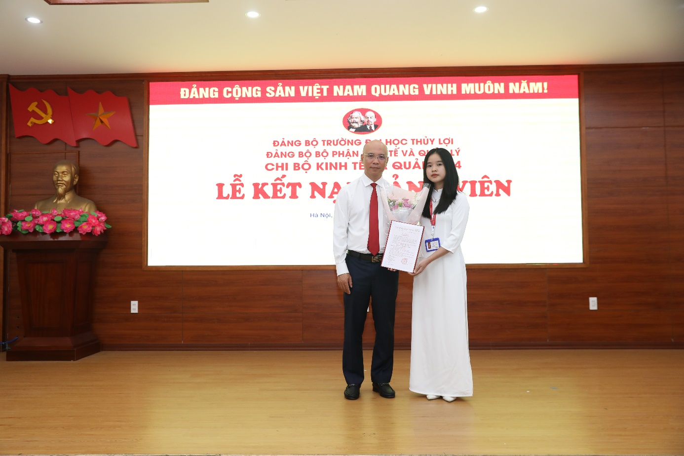 Lễ kết nạp Đảng viên mới – Dấu ấn tuổi trẻ, trách nhiệm với Tổ quốc