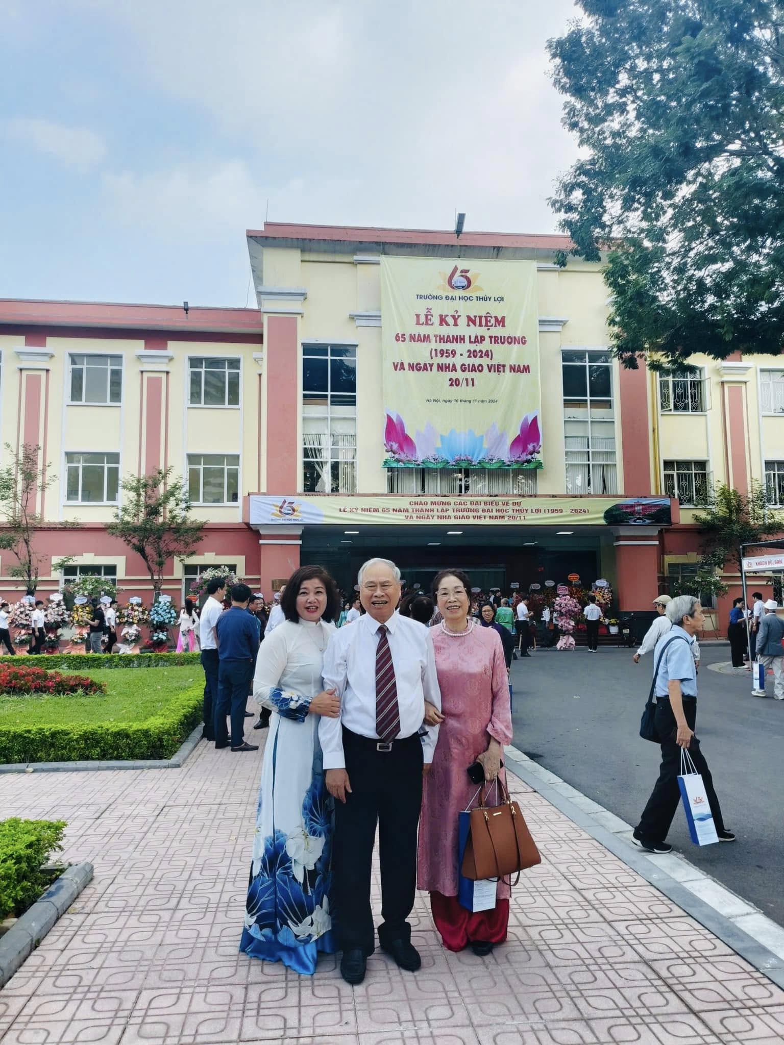 Tôi đã bước tiếp con đường của ông