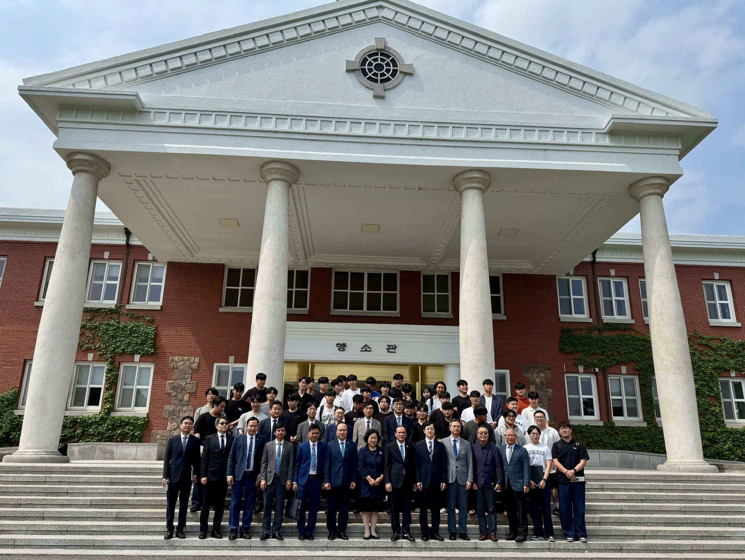 Prof. Dr. Nguyen Trung Viet appointed Distinguished Professor at Keimyung University, South Korea