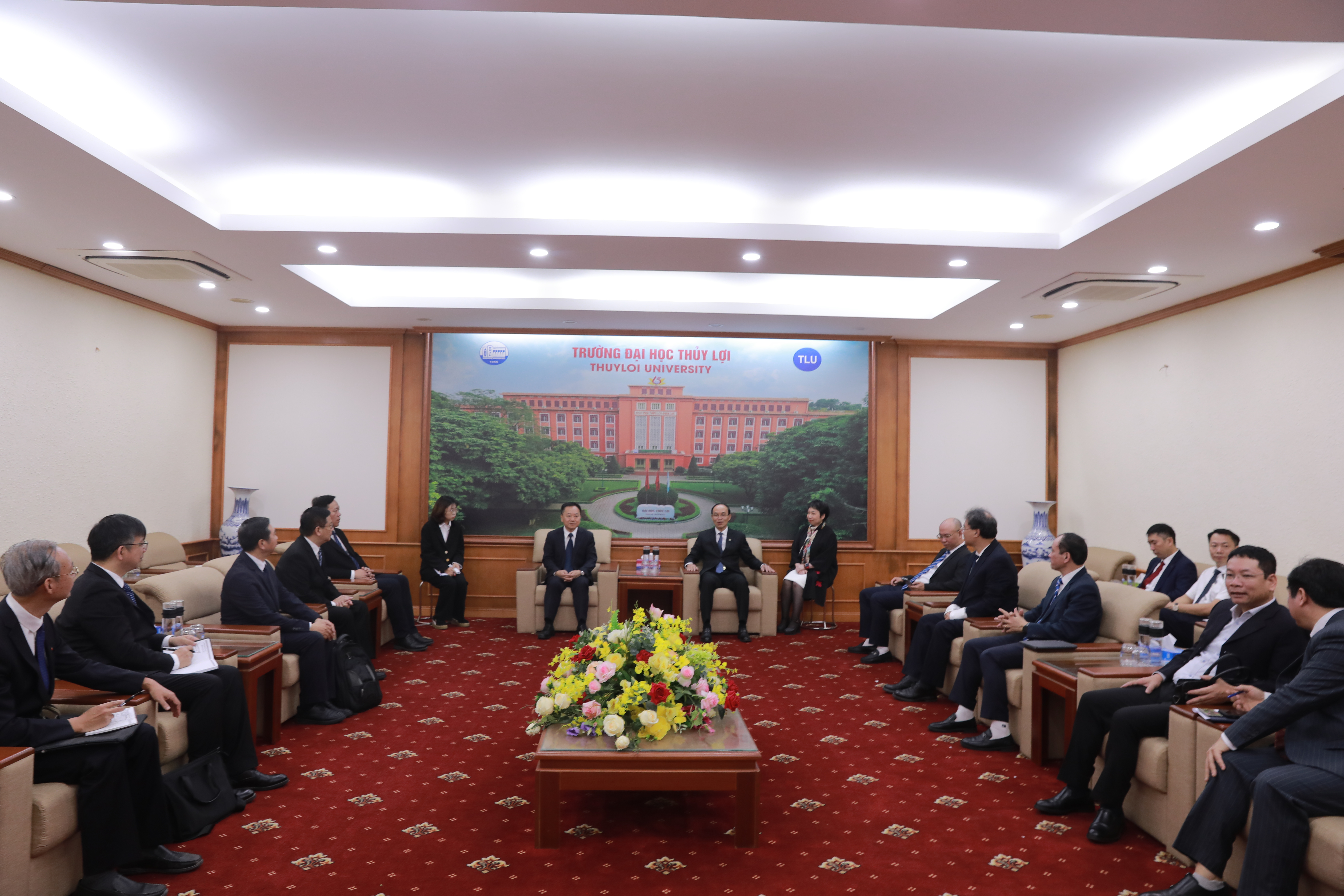 Bộ Trưởng Bộ Thủy lợi Trung Quốc Lý Quốc Anh thăm và làm việc với Bộ Nông nghiệp và Môi trường Việt Nam, Trường Đại học Thủy lợi