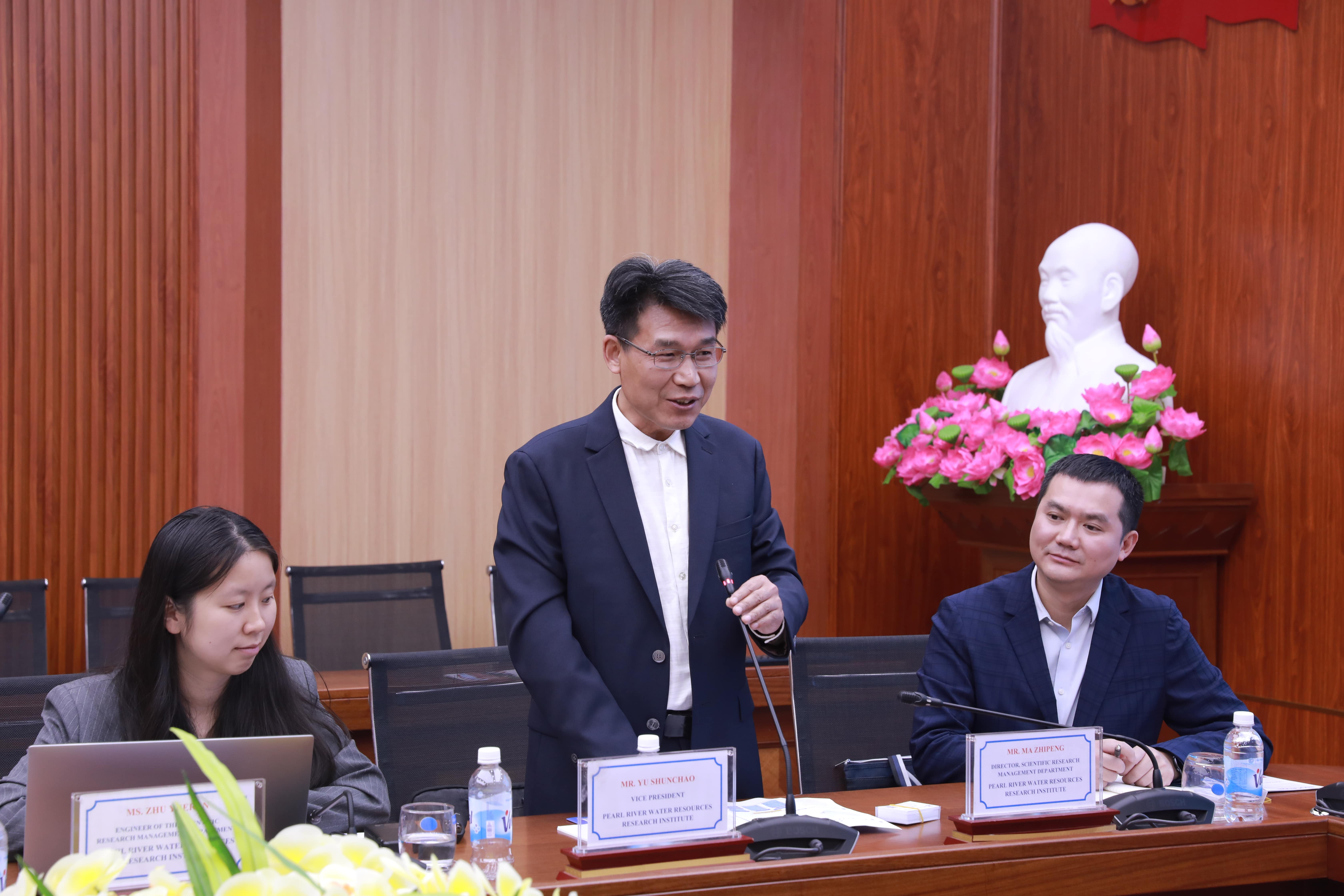 Trường Đại học Thủy lợi tiếp đón và làm việc cùng Viên nghiên cứu nước LVS Châu Giang (Trung Quốc)