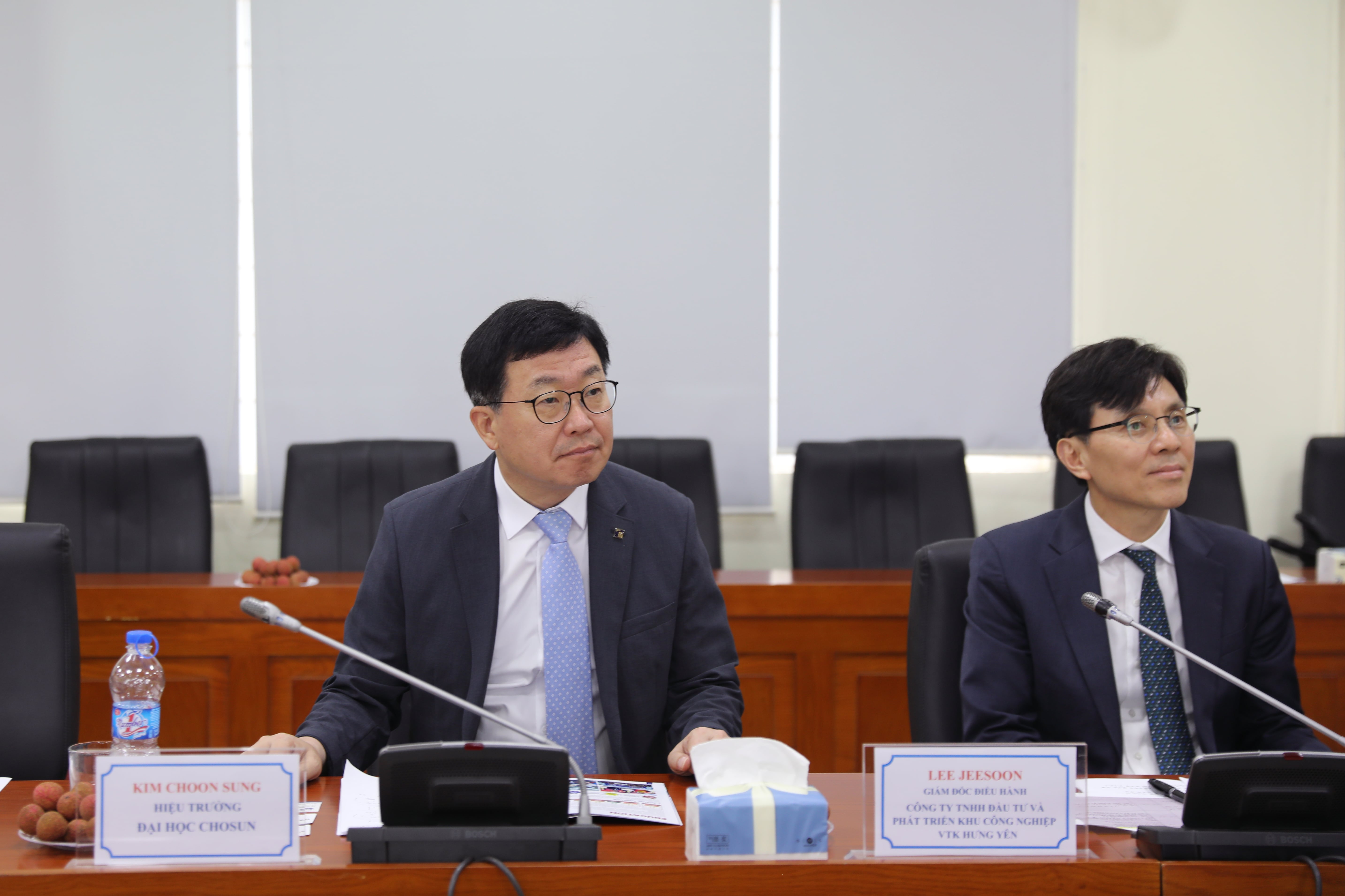 Thuyloi University Strengthens Effective Cooperation with Chosun University and Korean Enterprises