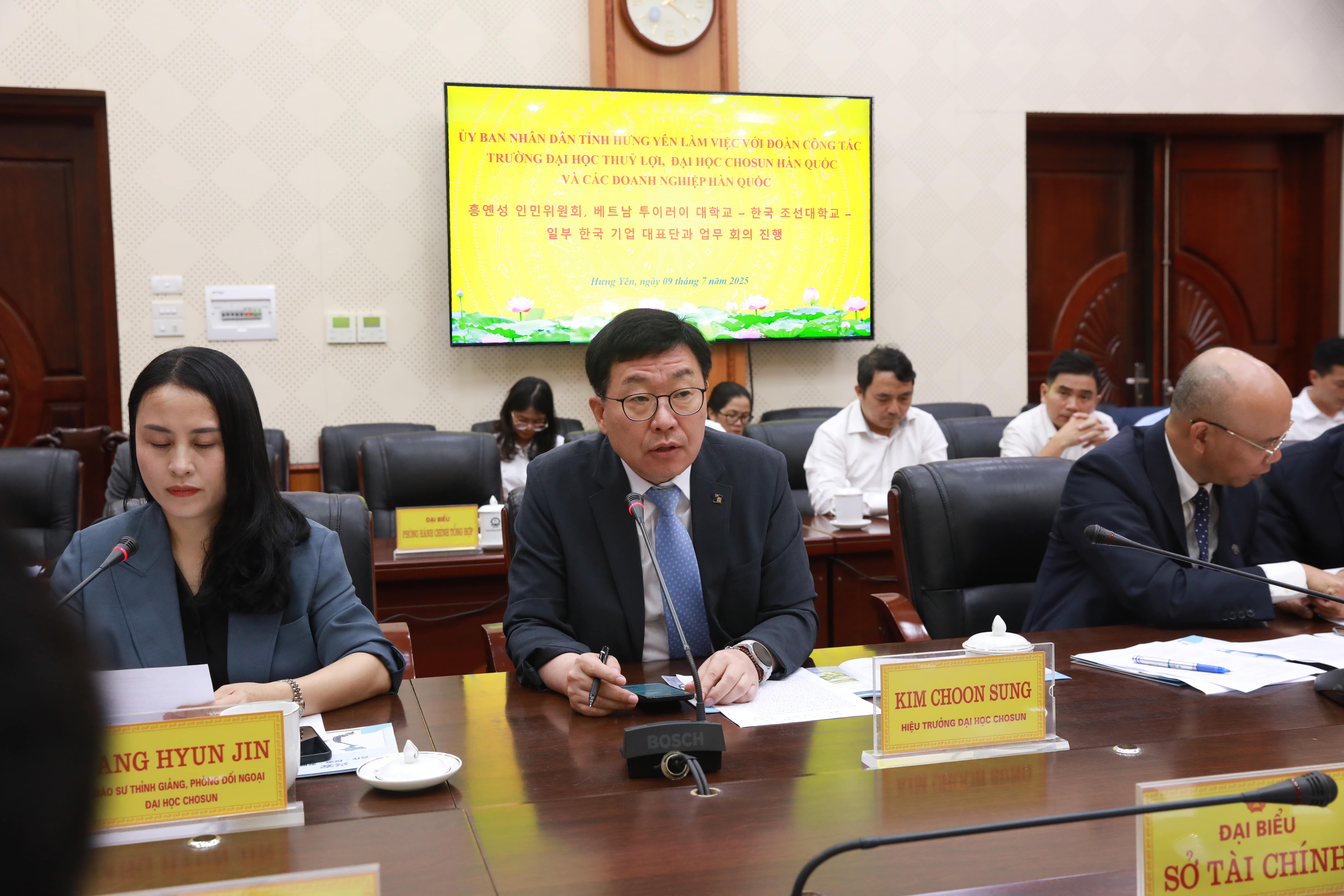 UBND tỉnh Hưng Yên làm việc với Trường Đại học Thủy lợi, Đại học Chosun và các Doanh nghiệp Hàn Quốc