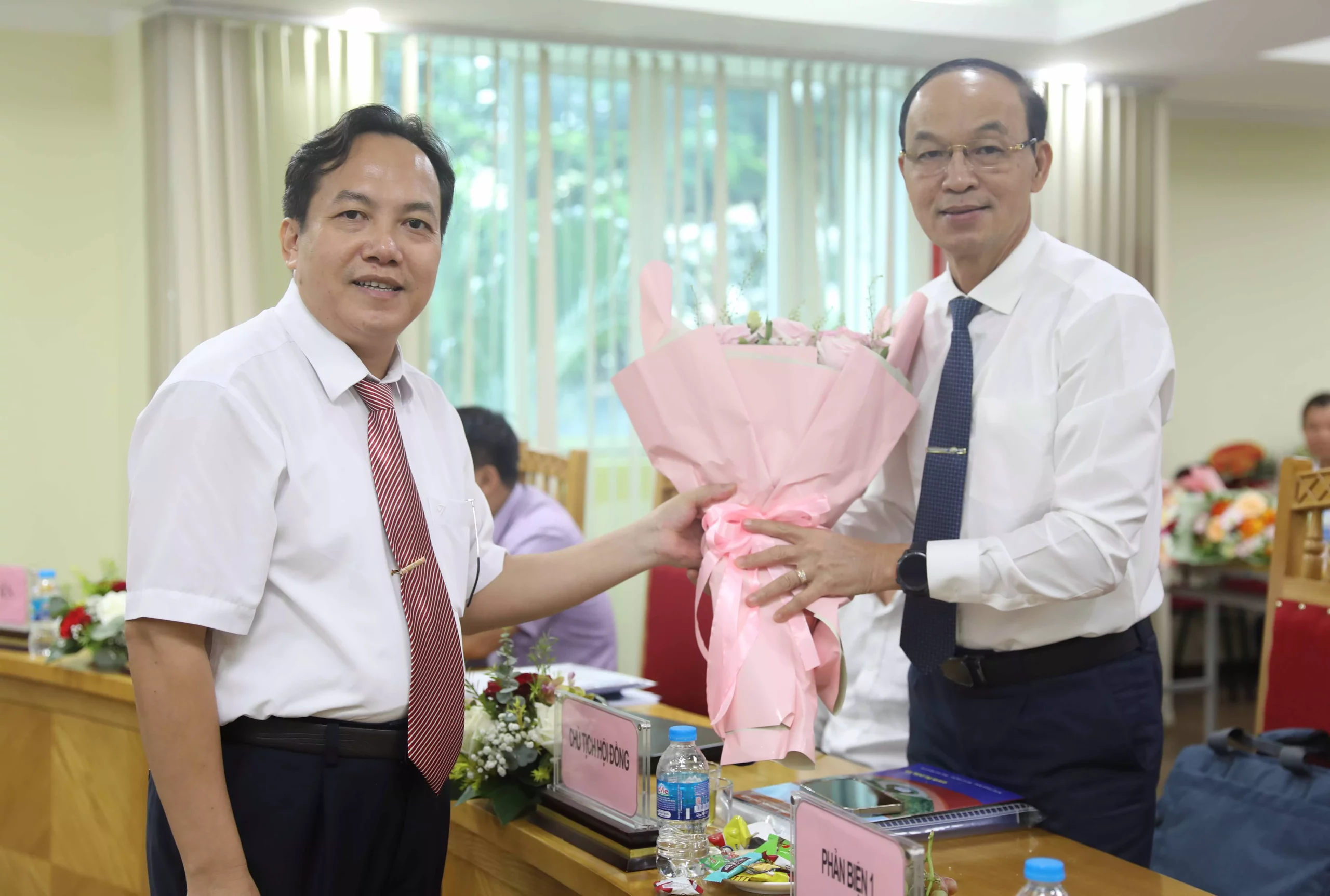 Nghiên cứu cơ sở khoa học xác định ngưỡng mưa kích hoạt trượt nông ở khu vực thung lũng Mường Hoa, Thị xã Sa Pa