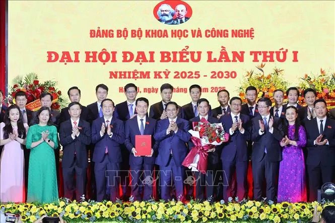 Thủ tướng Phạm Minh Chính: Mỗi cán bộ Bộ Khoa học và Công nghệ phải là một chiến sĩ