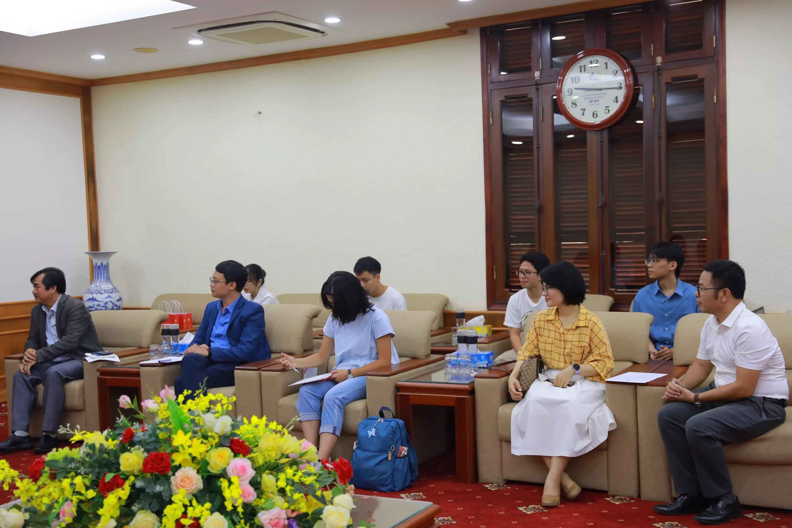 Thúc đẩy hợp tác nghiên cứu và đào tạo với Đại học Kyoto (Nhật Bản)