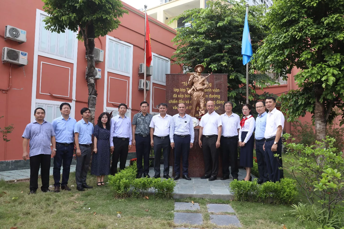 Trường Đại học Thủy lợi tổ chức Lễ chào cờ đầu năm học mới 2025 – 2026