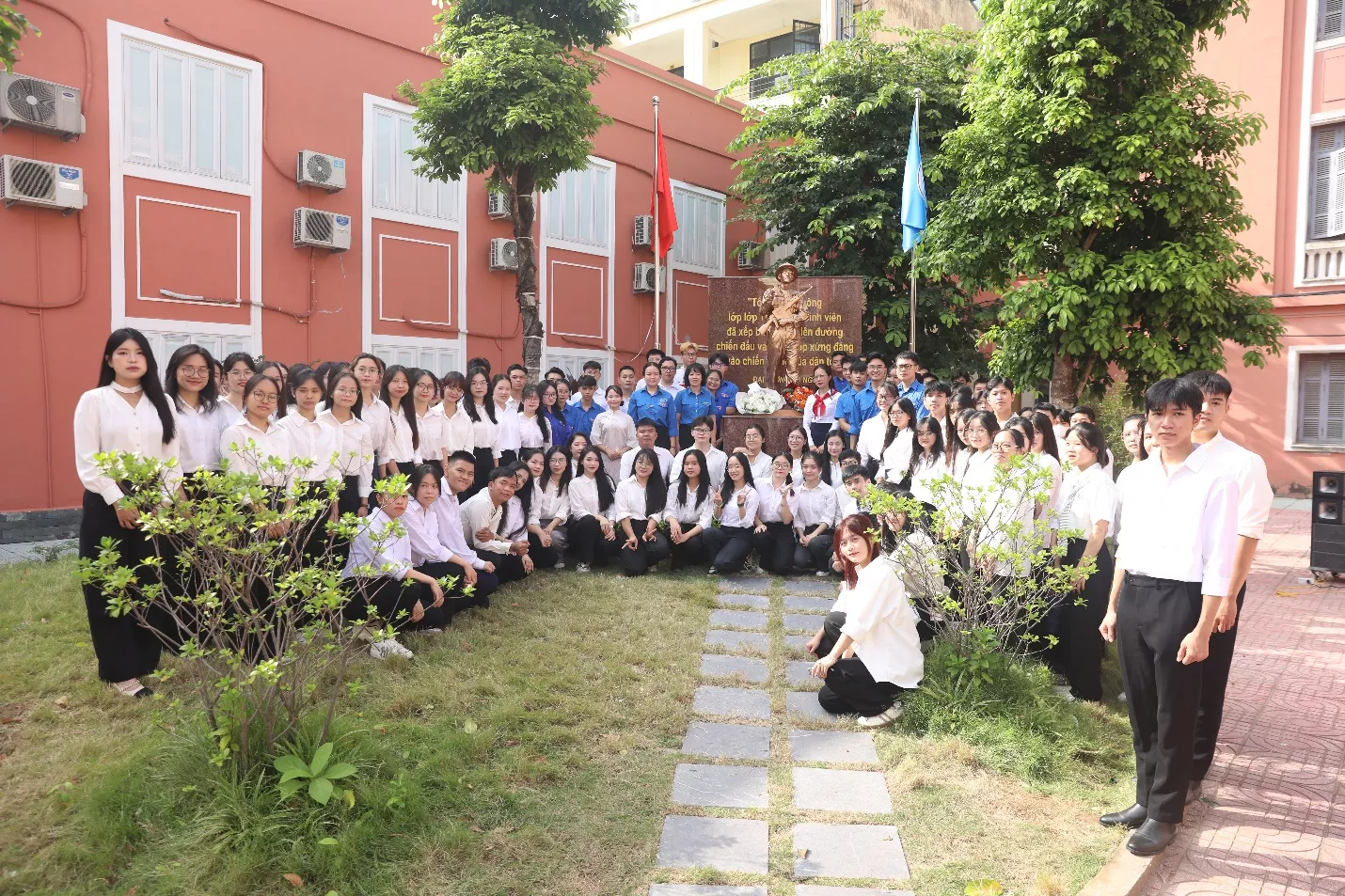 Trường Đại học Thủy lợi tổ chức Lễ chào cờ đầu năm học mới 2025 – 2026