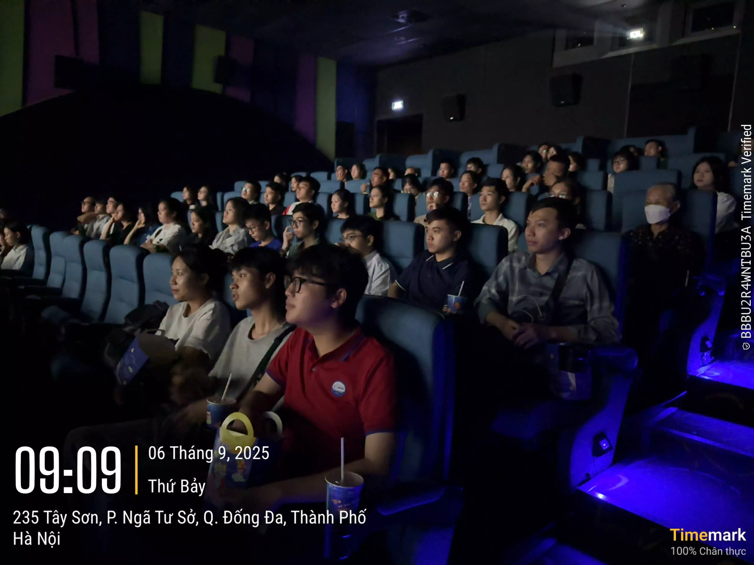 Quần chúng ưu tú Trường Đại học Thủy lợi tham gia hoạt động giáo dục chính trị, tư tưởng qua tác phẩm điện ảnh “Mưa đỏ”