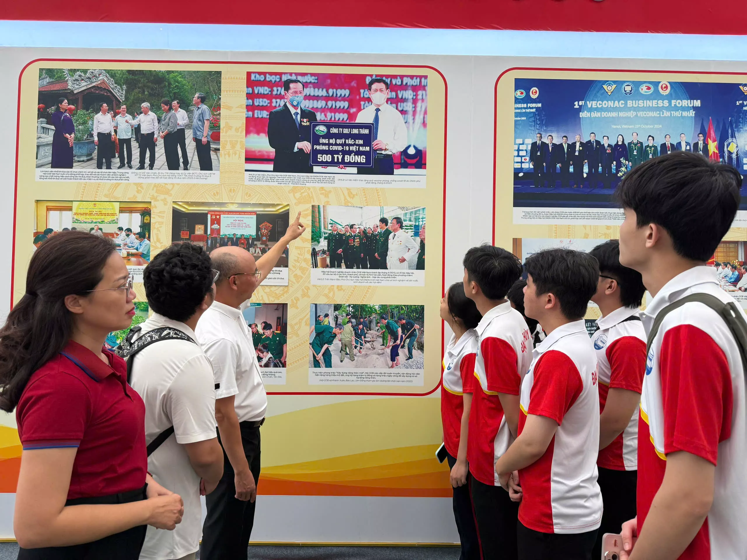 Trường Đại học Thủy lợi tổ chức tham quan triển lãm “80 năm thành tựu đất nước” cho thực tập sinh Đài Loan, lưu học sinh Lào, tân Đảng viên và đối tượng cảm tình Đảng