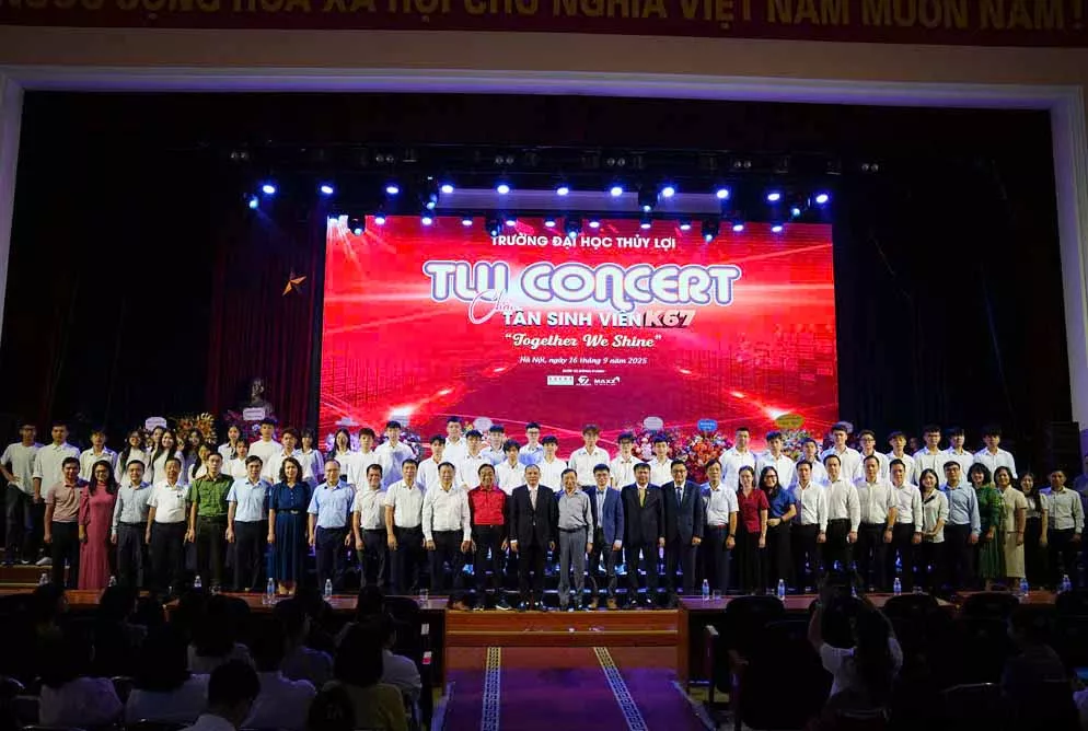 Sôi động lễ chào Tân sinh viên K67 của Trường Đại học Thủy lợi