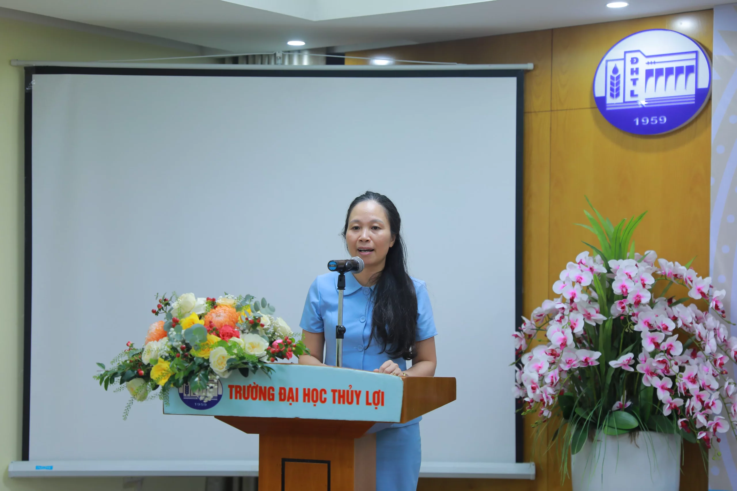 Nghiên cứu sinh Nguyễn Đức Lợi bảo vệ thành công luận án Tiến sĩ Quản lý xây dựng tại Trường Đại học Thủy lợi