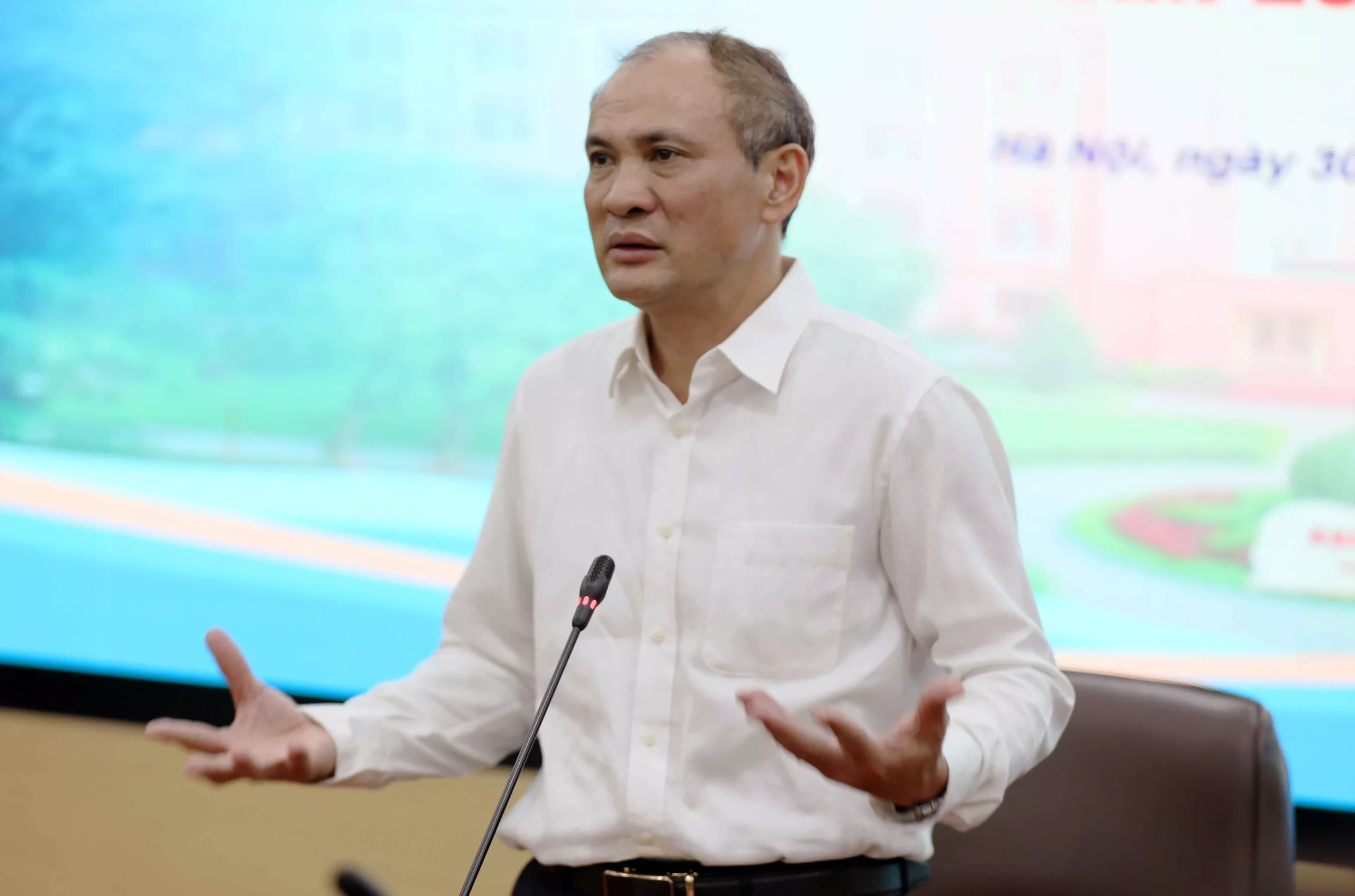 Gặp mặt và trao học bổng hỗ trợ cho sinh viên có gia đình bị ảnh hưởng do thiên tai, bão lũ năm 2025 (đợt 1)