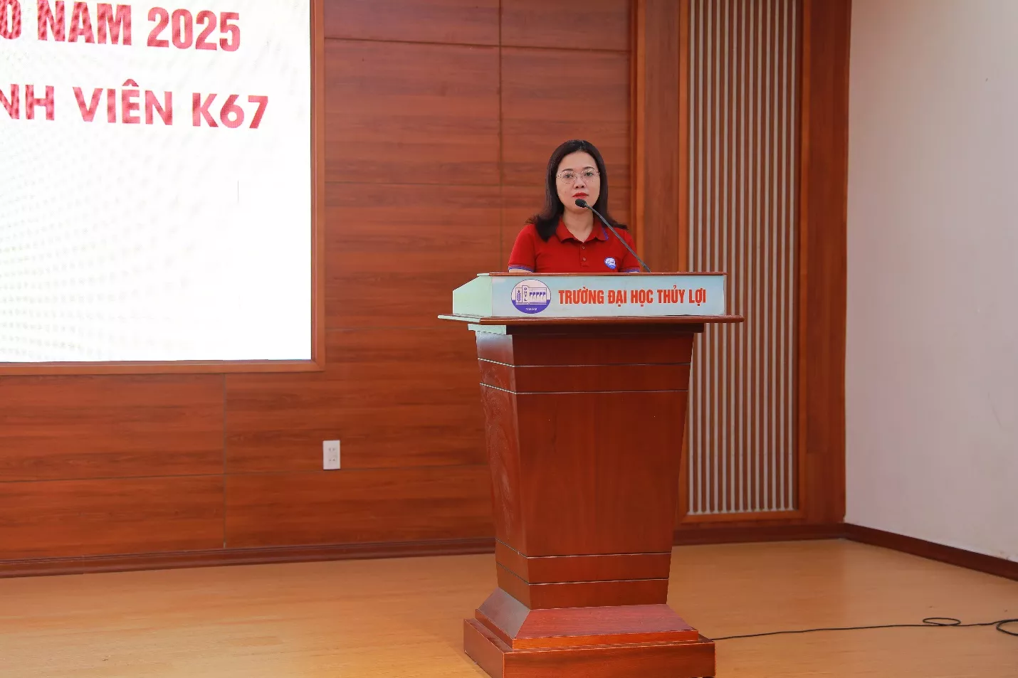 Phát huy tinh thần tiên phong của Đảng viên trẻ trong buổi sinh hoạt Chi bộ tháng 10/2025