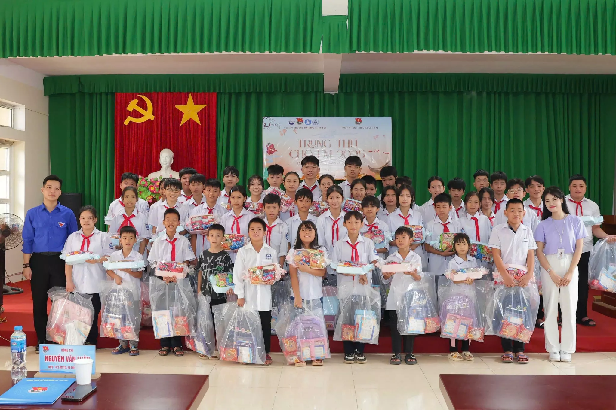 Trung thu cho em 2025