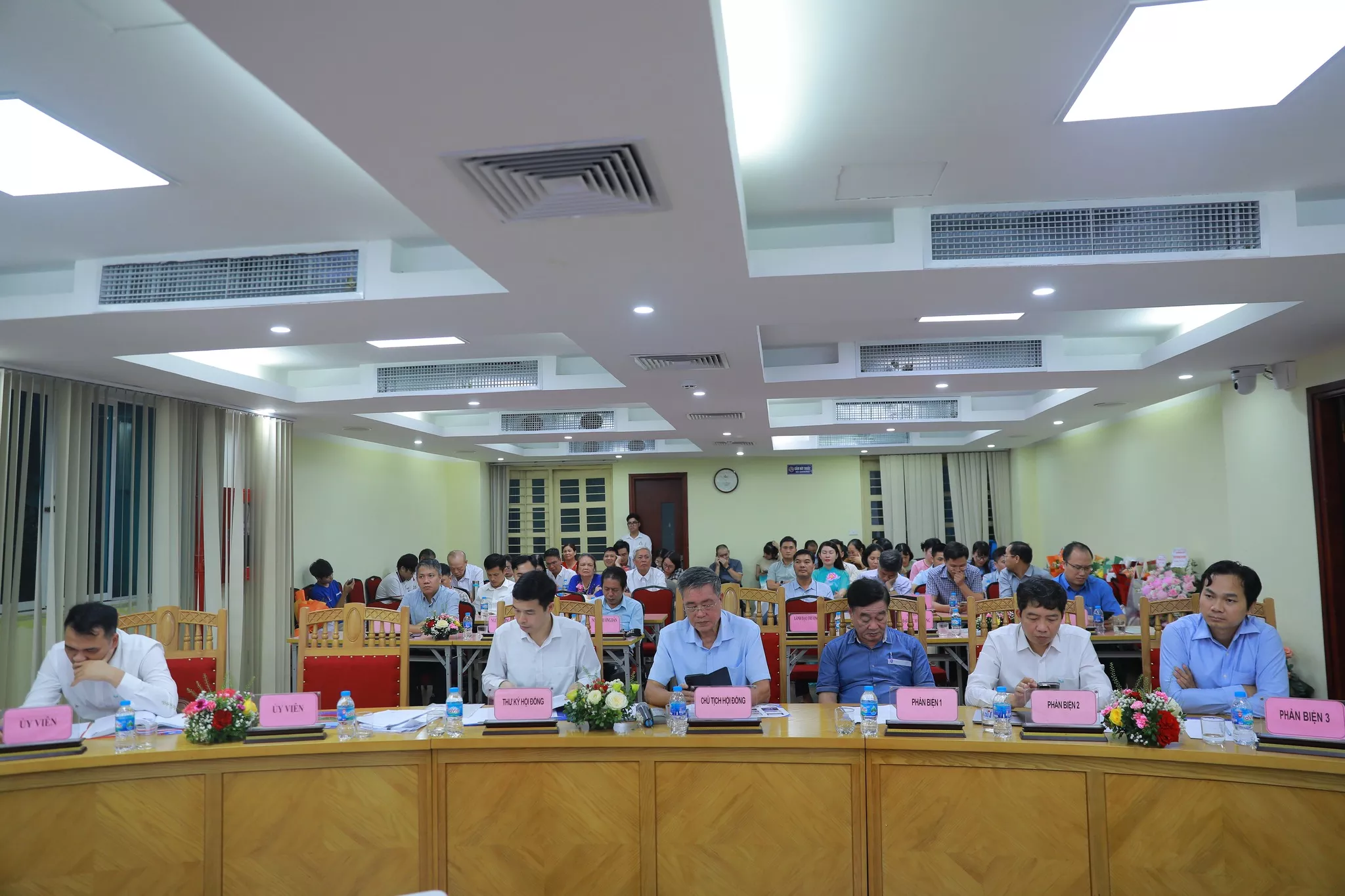 Nghiên cứu sinh Nguyễn Đức Lợi bảo vệ thành công luận án Tiến sĩ Quản lý xây dựng tại Trường Đại học Thủy lợi