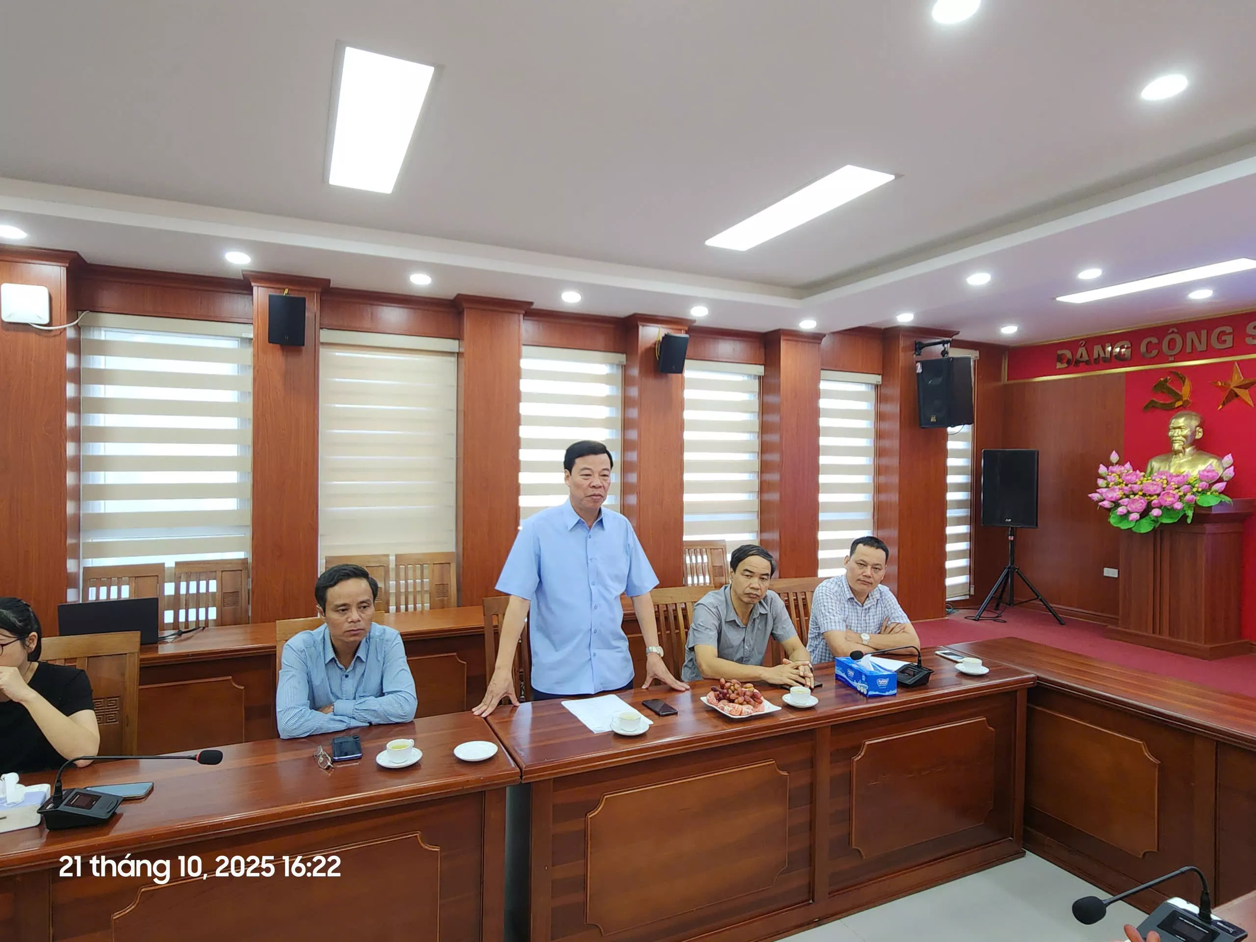 Chung tay cùng các gia đình cựu sinh viên Thủy lợi tại Thái Nguyên khắc phục hậu quả lũ lụt