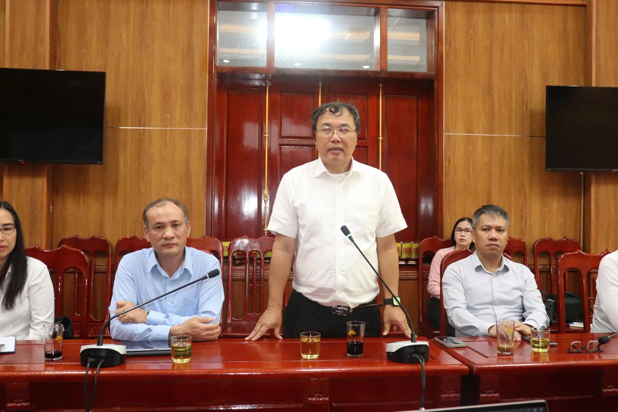 Trường Đại học Thủy lợi trao đổi hợp tác trong nghiên cứu, chuyển giao công nghệ với Sở KH&#038;CN Nghệ An