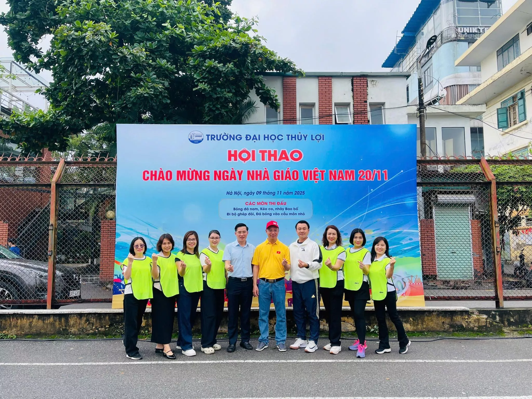 Sôi nổi Hội thao chào mừng Ngày Nhà giáo Việt Nam 20/11 tại Trường Đại học Thủy lợi