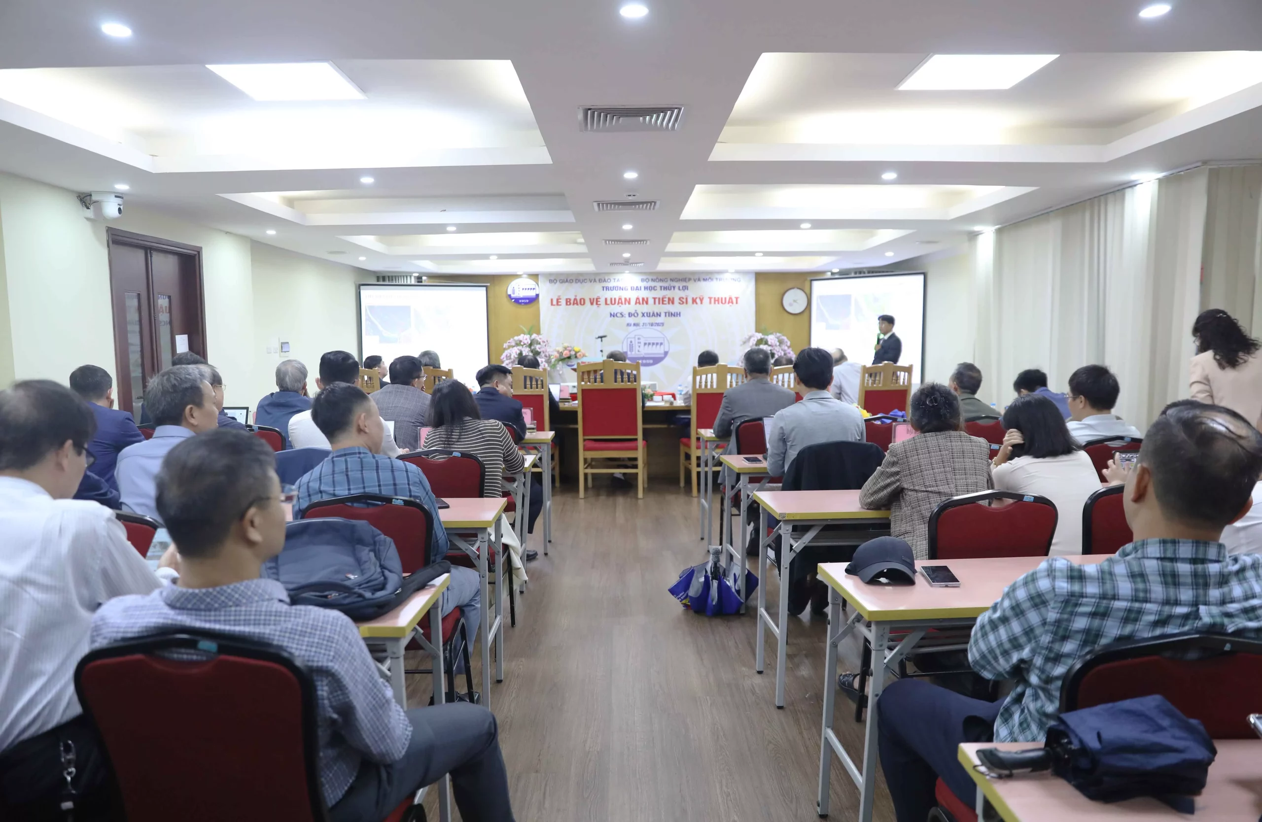 Trường Đại học Thủy lợi  tổ chức bảo vệ  luận án tiến sĩ cấp Trường cho NCS Đỗ Xuân Tình