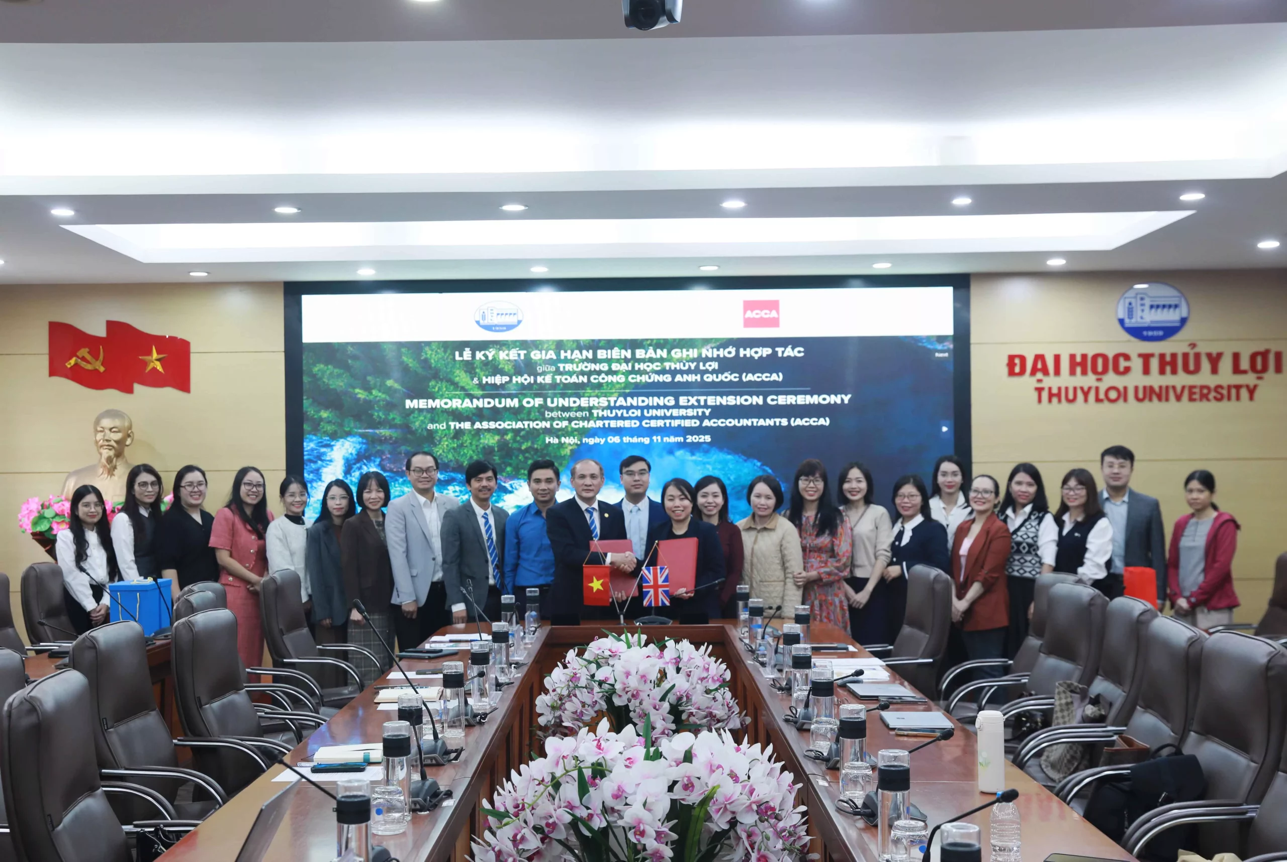 Trường Đại học Thủy lợi ký kết Biên bản ghi nhớ với Hiệp hội Kế toán Công chứng Anh (ACCA)