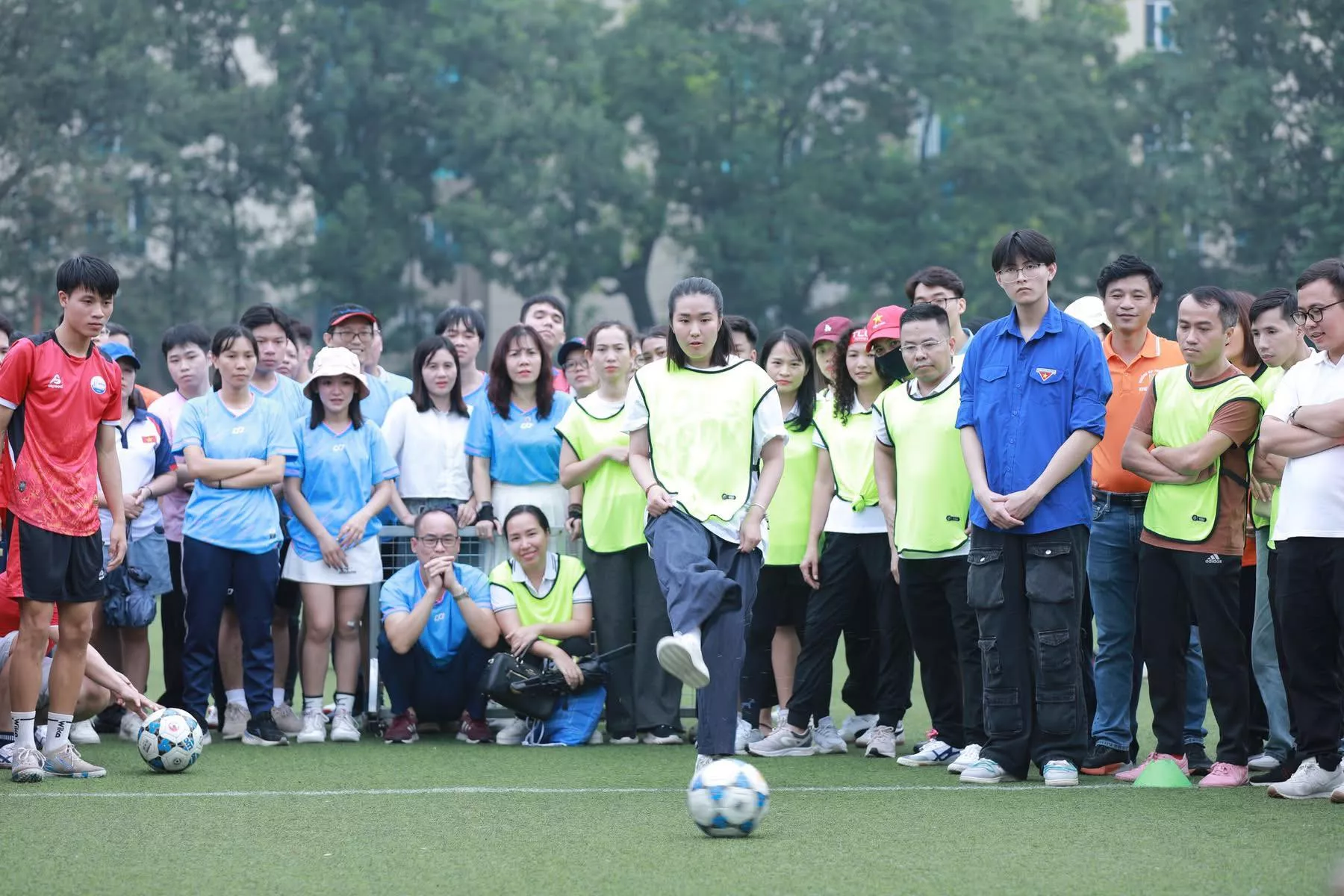 Sôi nổi Hội thao chào mừng Ngày Nhà giáo Việt Nam 20/11 tại Trường Đại học Thủy lợi