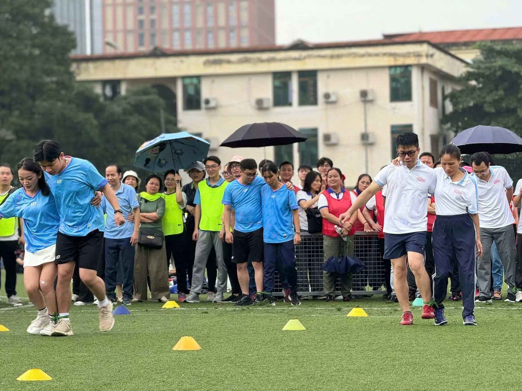 Sôi nổi Hội thao chào mừng Ngày Nhà giáo Việt Nam 20/11 tại Trường Đại học Thủy lợi