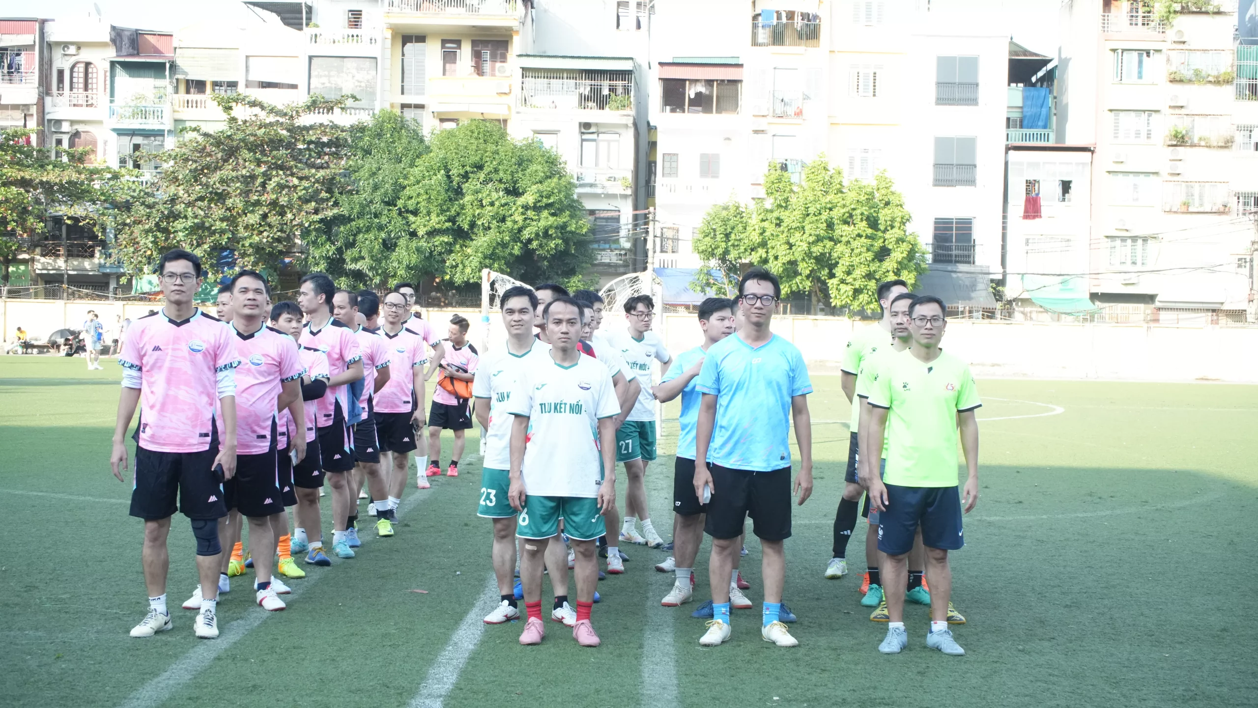 Sôi nổi, kịch tính trận chung kết Giải bóng đá cán bộ giảng viên năm 2025 Trường Đại học Thủy lợi