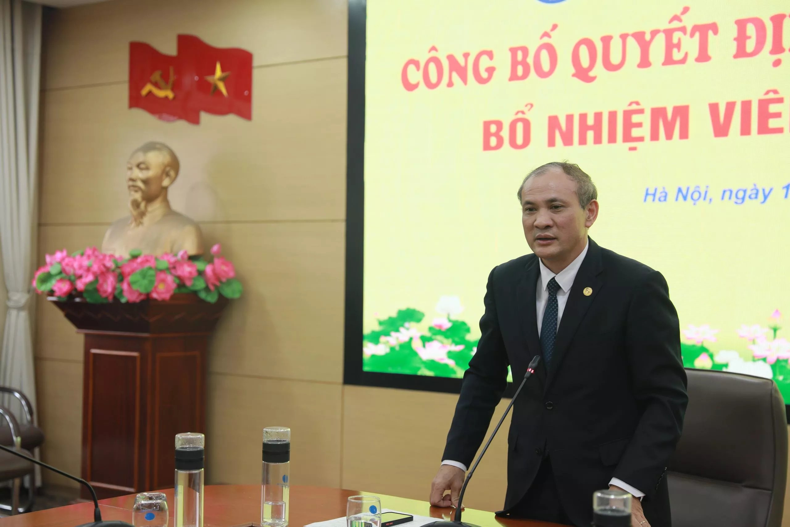 Công bố Quyết định bổ nhiệm Phó trưởng Phòng Chính trị và Công tác sinh viên