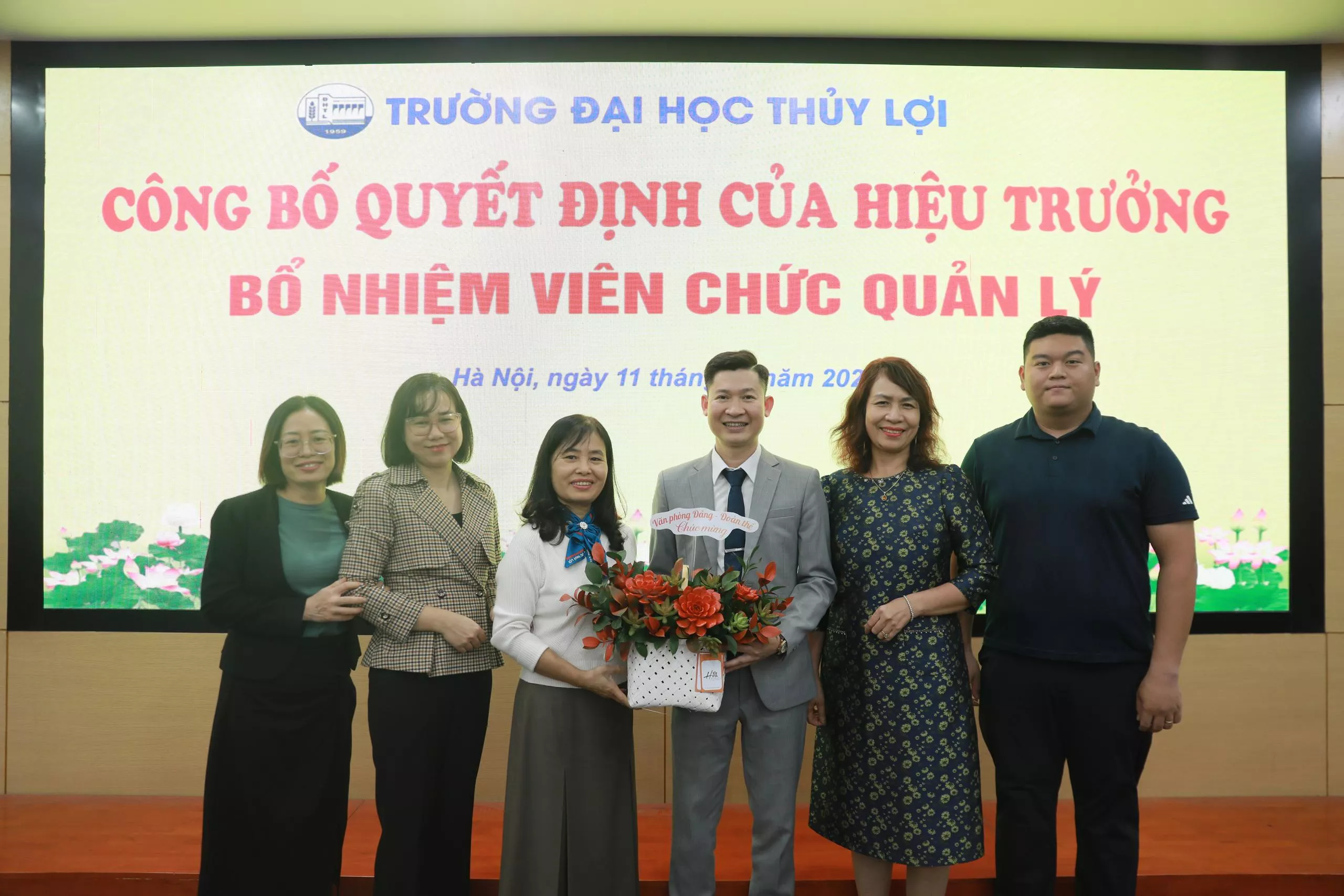 Công bố Quyết định bổ nhiệm Phó trưởng Phòng Chính trị và Công tác sinh viên