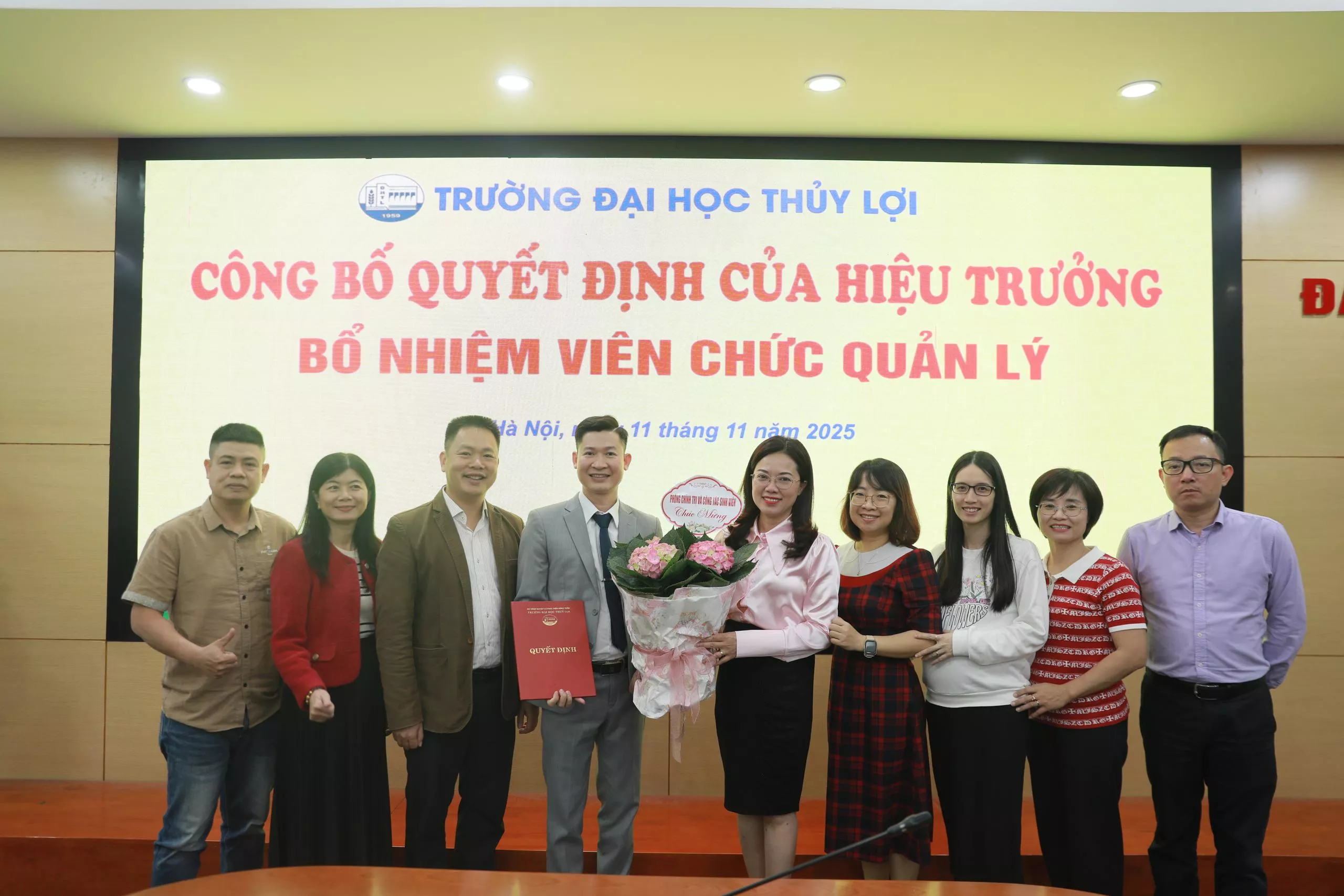 Công bố Quyết định bổ nhiệm Phó trưởng Phòng Chính trị và Công tác sinh viên