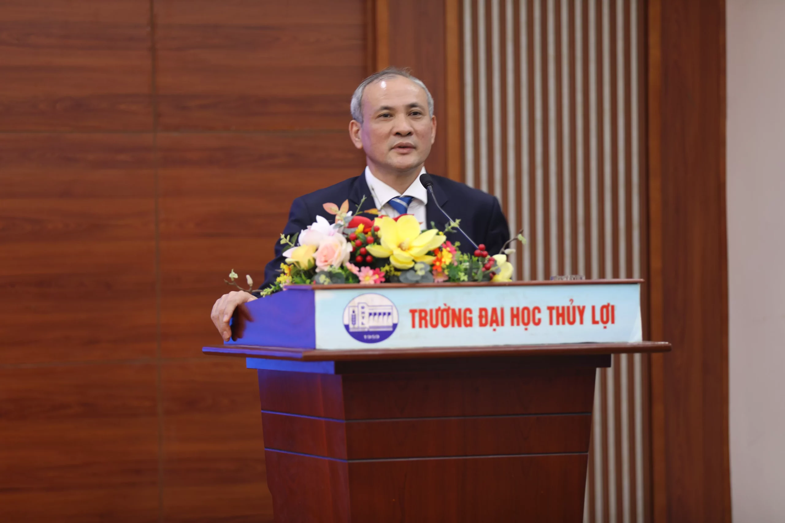 Trường Đại học Thủy lợi: Đẩy mạnh hợp tác đào tạo Luật gắn với thực tiễn và trách nhiệm xã hội