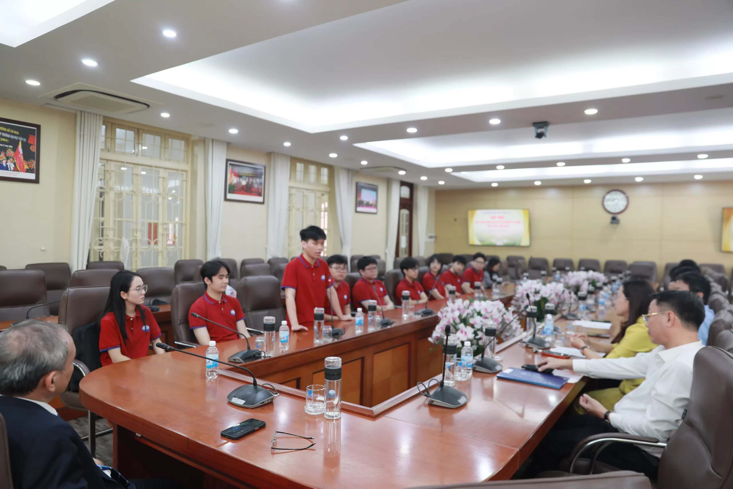 Gặp mặt Đội tuyển Olympic Tin học Toàn quốc 2025 của Trường Đại học Thủy lợi