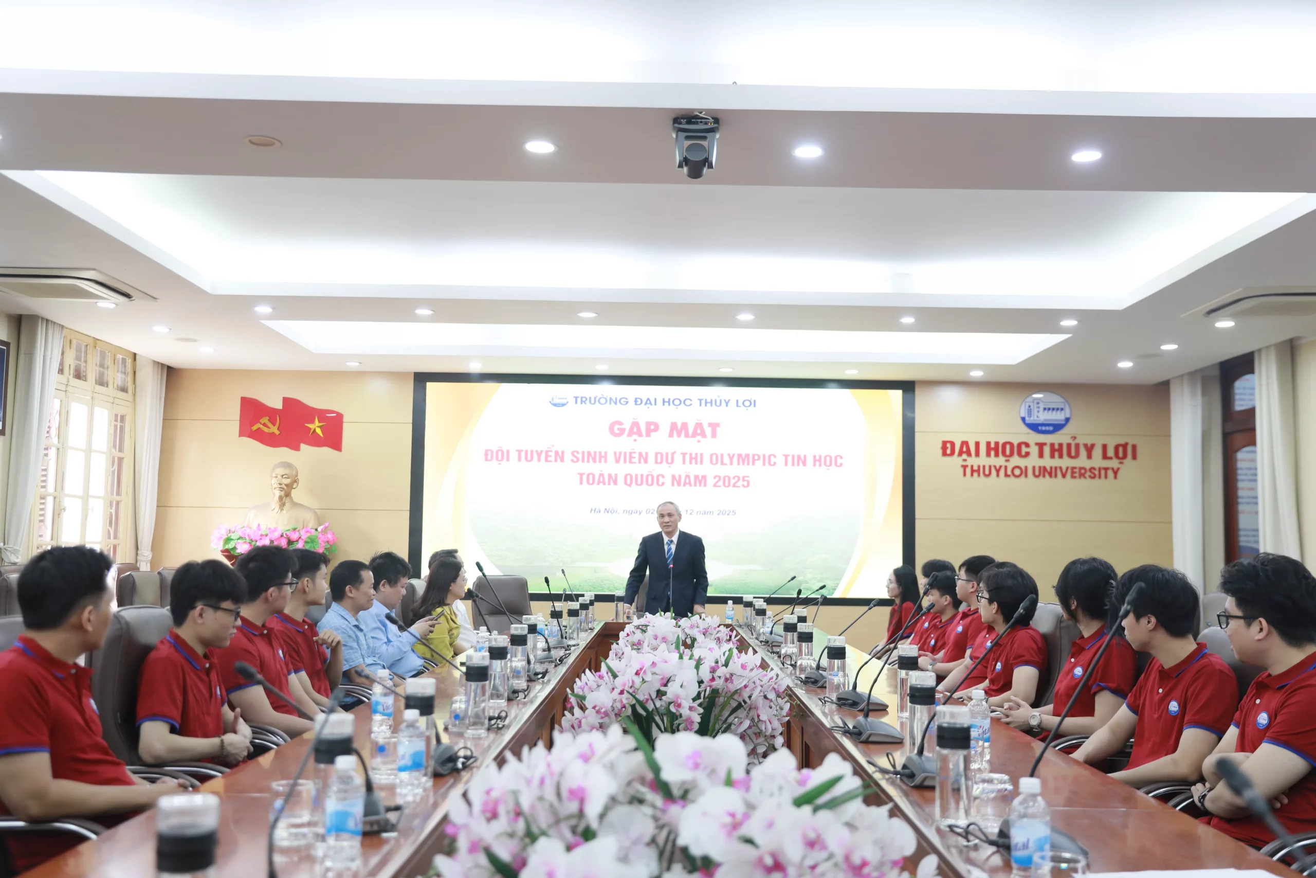 Gặp mặt Đội tuyển Olympic Tin học Toàn quốc 2025 của Trường Đại học Thủy lợi