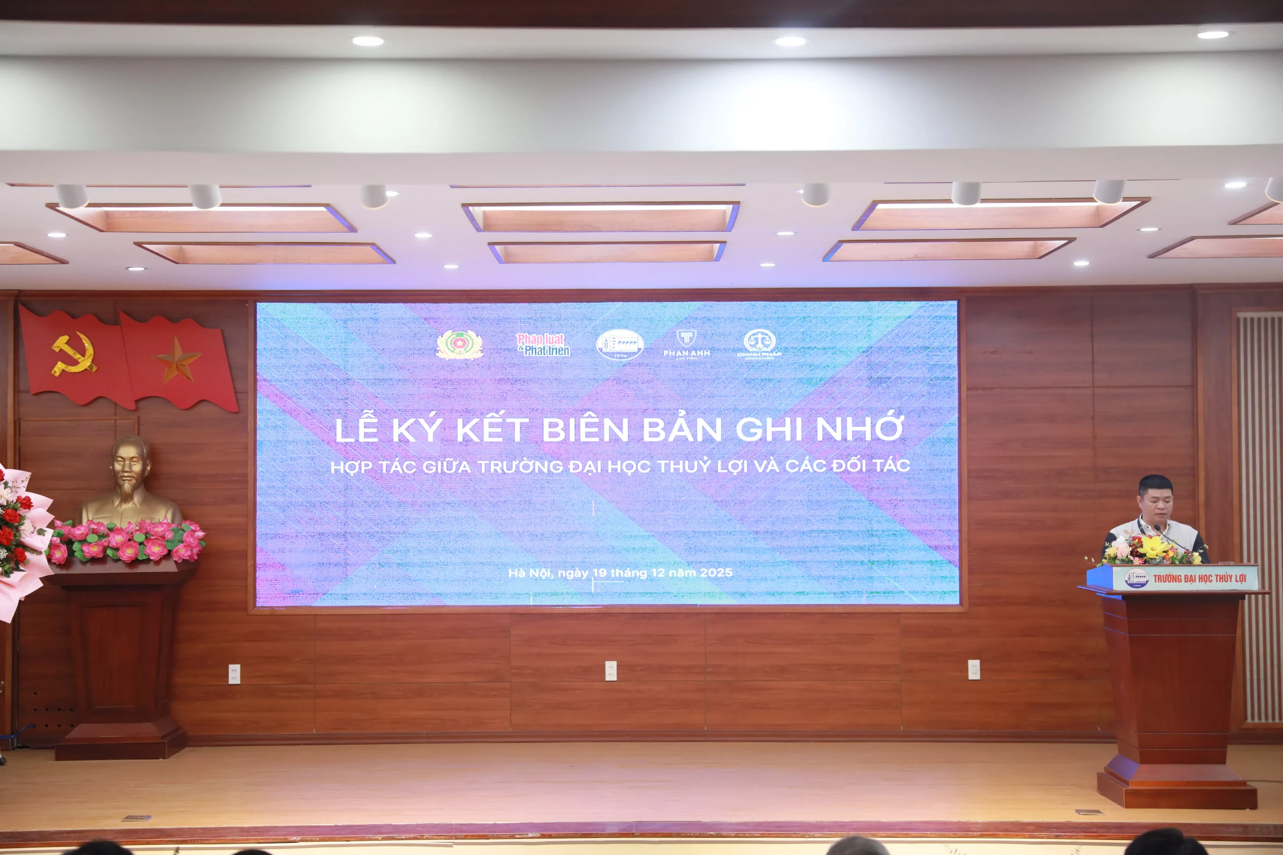 Trường Đại học Thủy lợi: Đẩy mạnh hợp tác đào tạo Luật gắn với thực tiễn và trách nhiệm xã hội