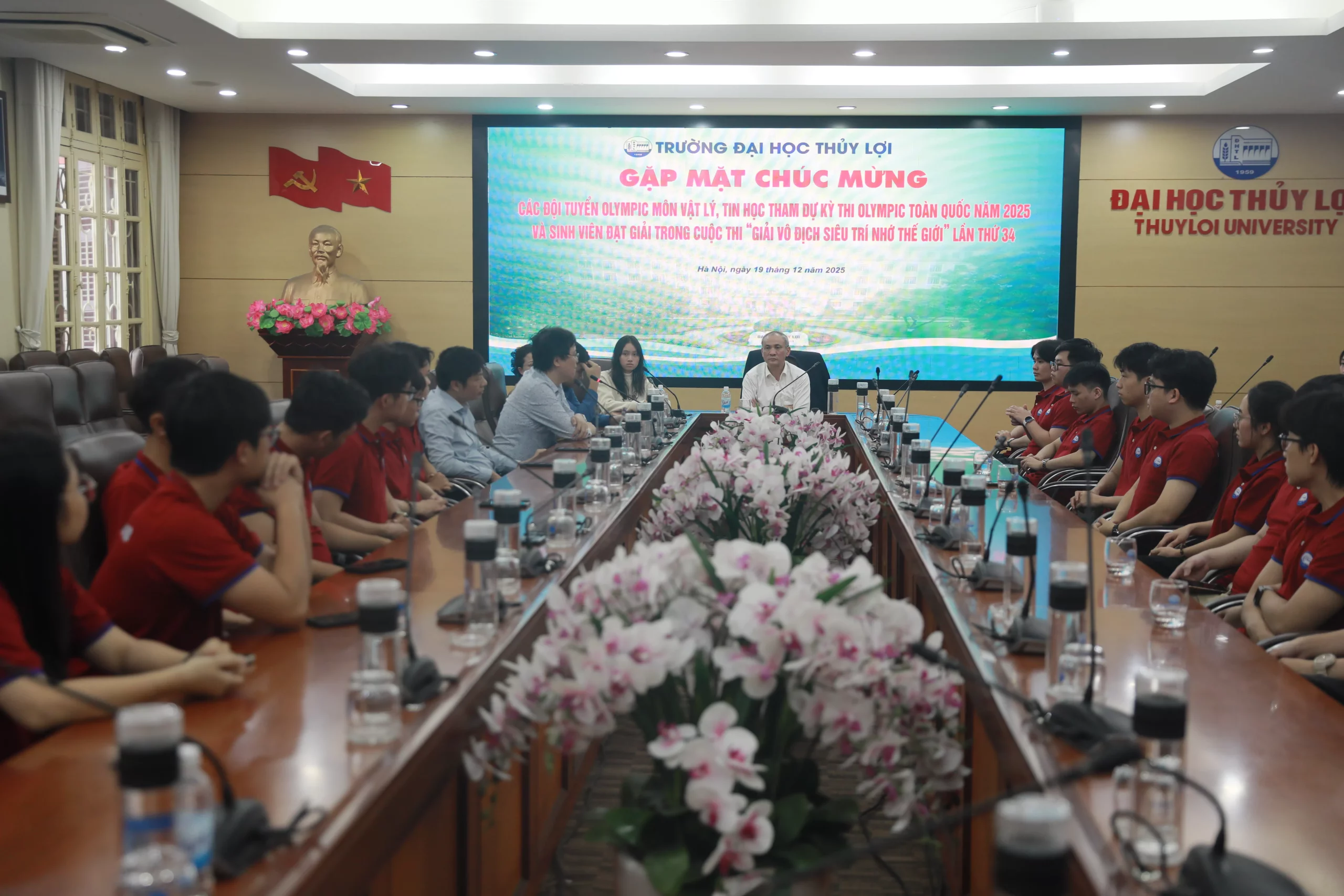 Trường Đại học Thủy lợi biểu dương các gương mặt xuất sắc tại các đấu trường trí tuệ quốc gia và quốc tế