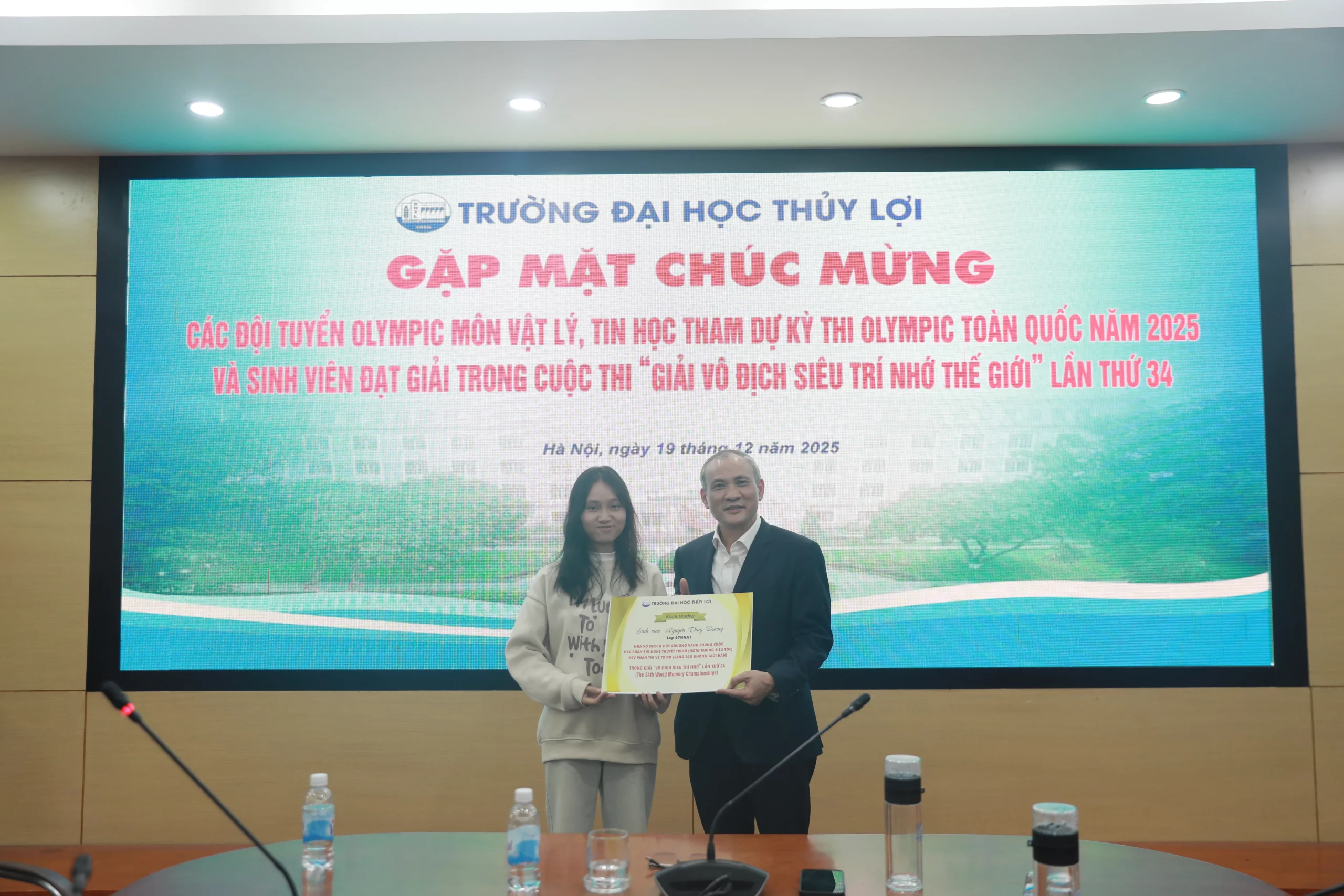Trường Đại học Thủy lợi biểu dương các gương mặt xuất sắc tại các đấu trường trí tuệ quốc gia và quốc tế