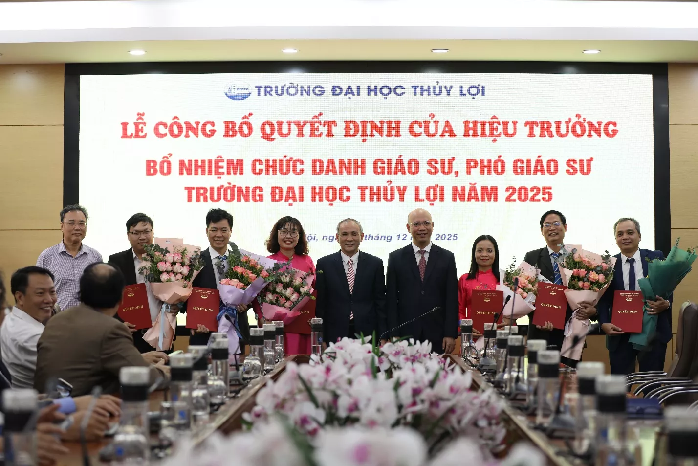 Trường Đại học Thủy lợi công bố Quyết định bổ nhiệm, bổ nhiệm lại chức danh Giáo sư, Phó Giáo sư năm 2025