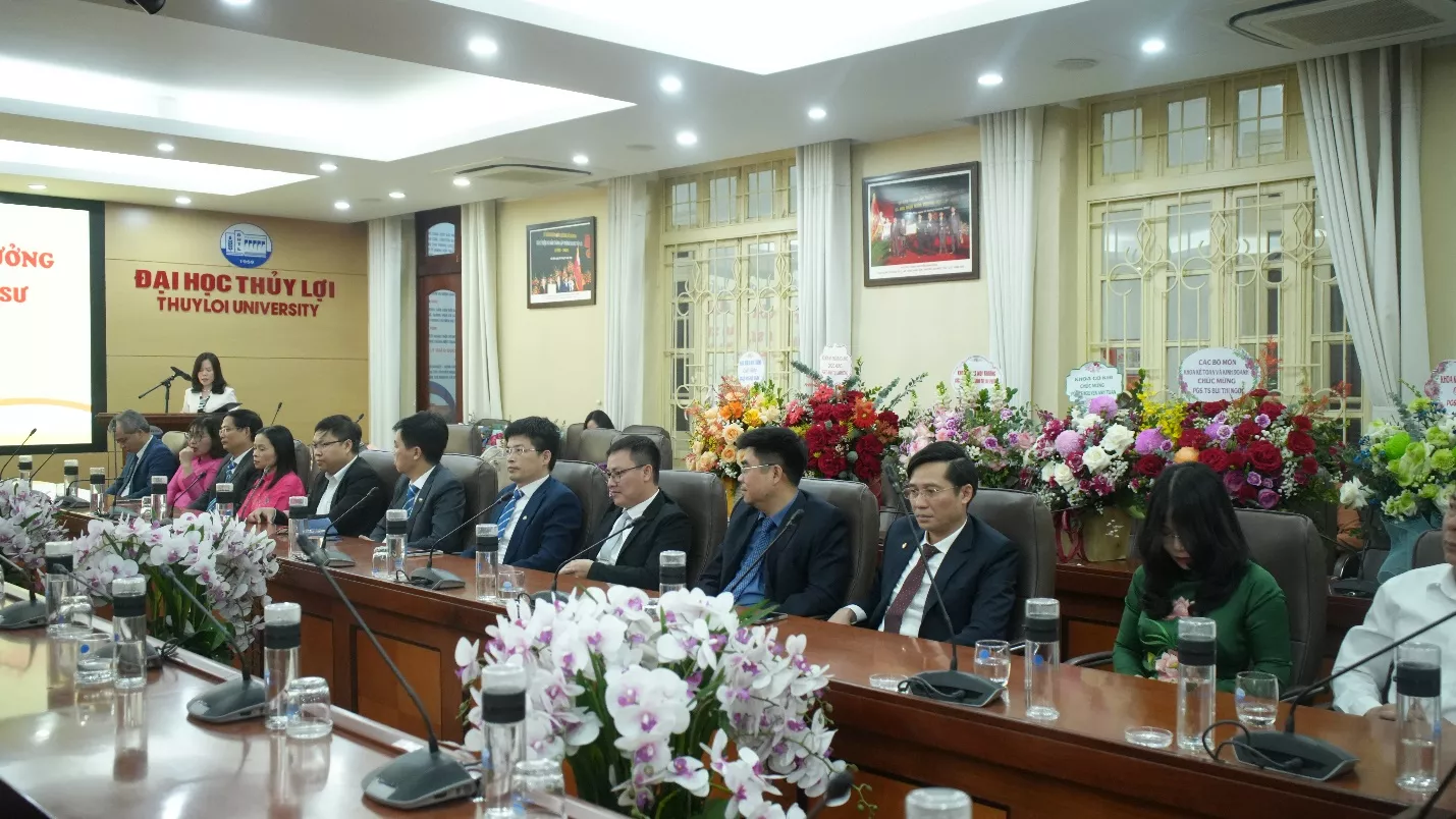 Trường Đại học Thủy lợi công bố Quyết định bổ nhiệm, bổ nhiệm lại chức danh Giáo sư, Phó Giáo sư năm 2025