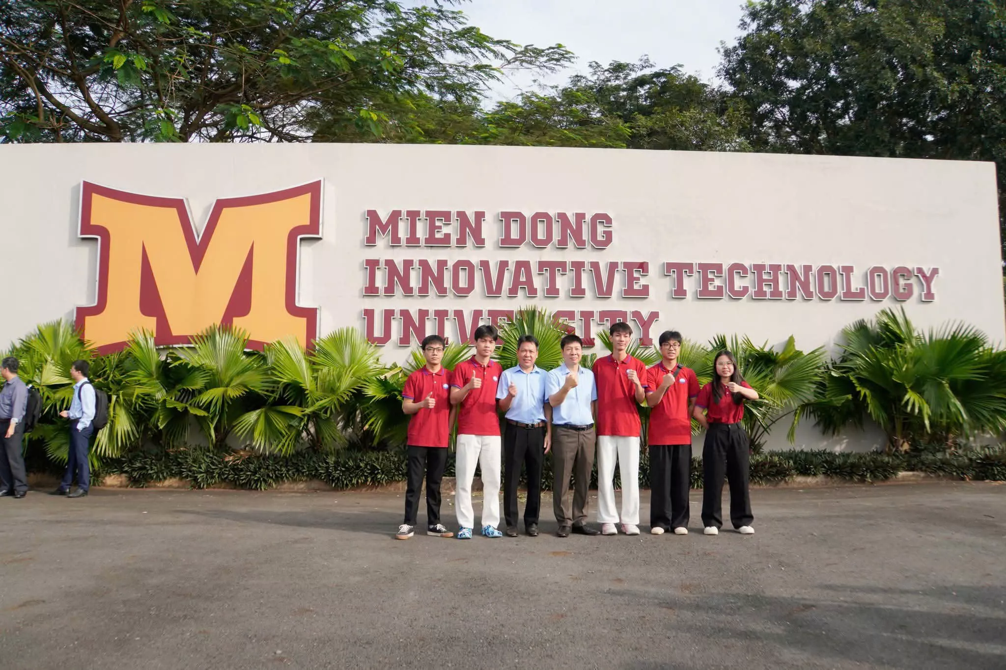 Đoàn sinh viên Trường Đại học Thủy lợi đạt thành tích cao tại kỳ thi Olympic Vật lý Sinh viên toàn quốc năm 2025