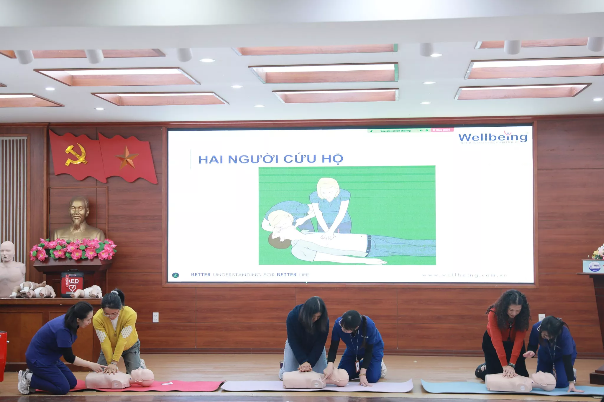 Trang bị “kỹ năng sơ cứu sức khoẻ khẩn cấp” nơi công sở: Bước đi thiết thực từ Công đoàn Trường Đại học Thủy lợi