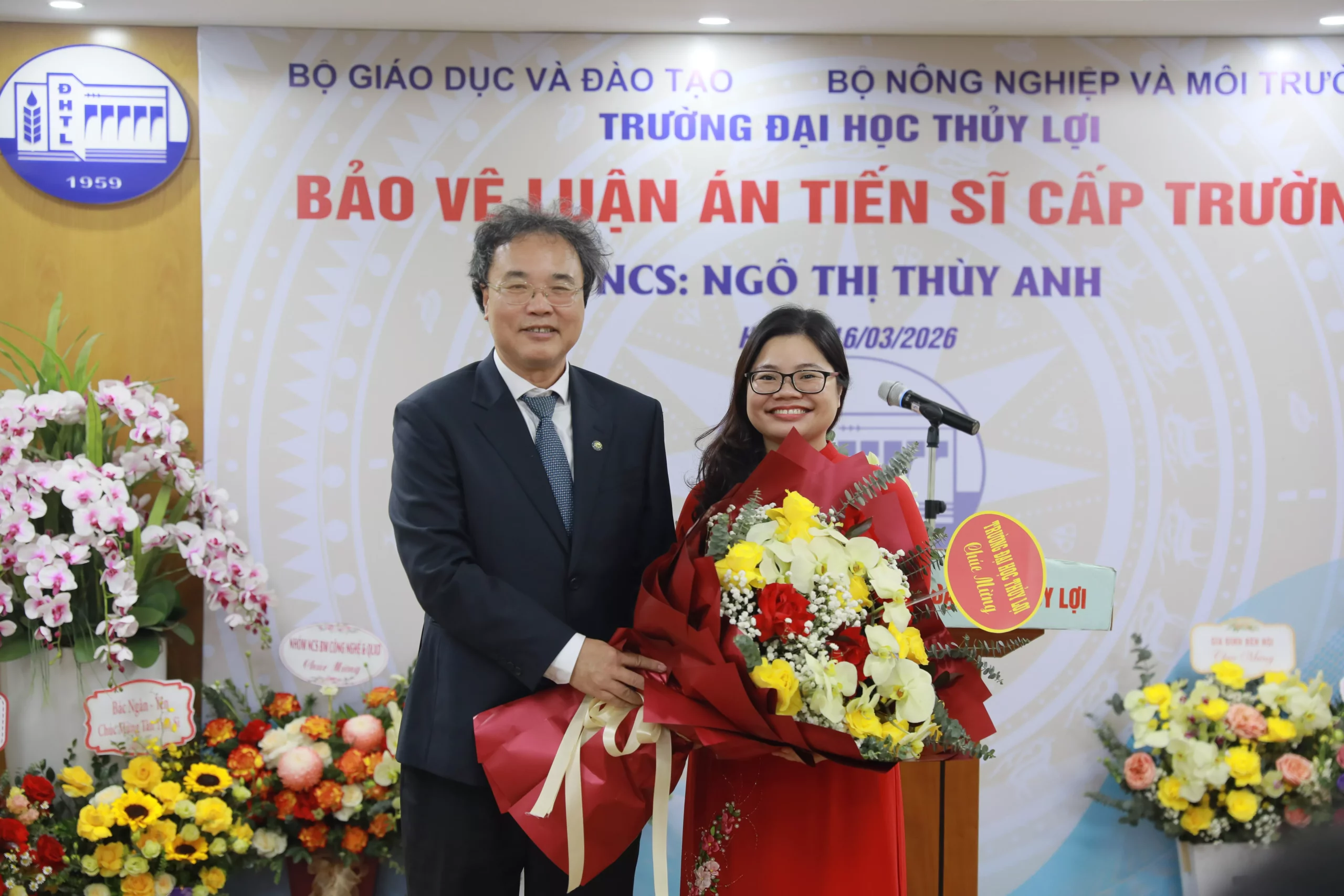 Nghiên cứu giải pháp hàng rào gỗ giảm sóng phục vụ phát triển rừng ngập mặn bảo vệ bờ biển