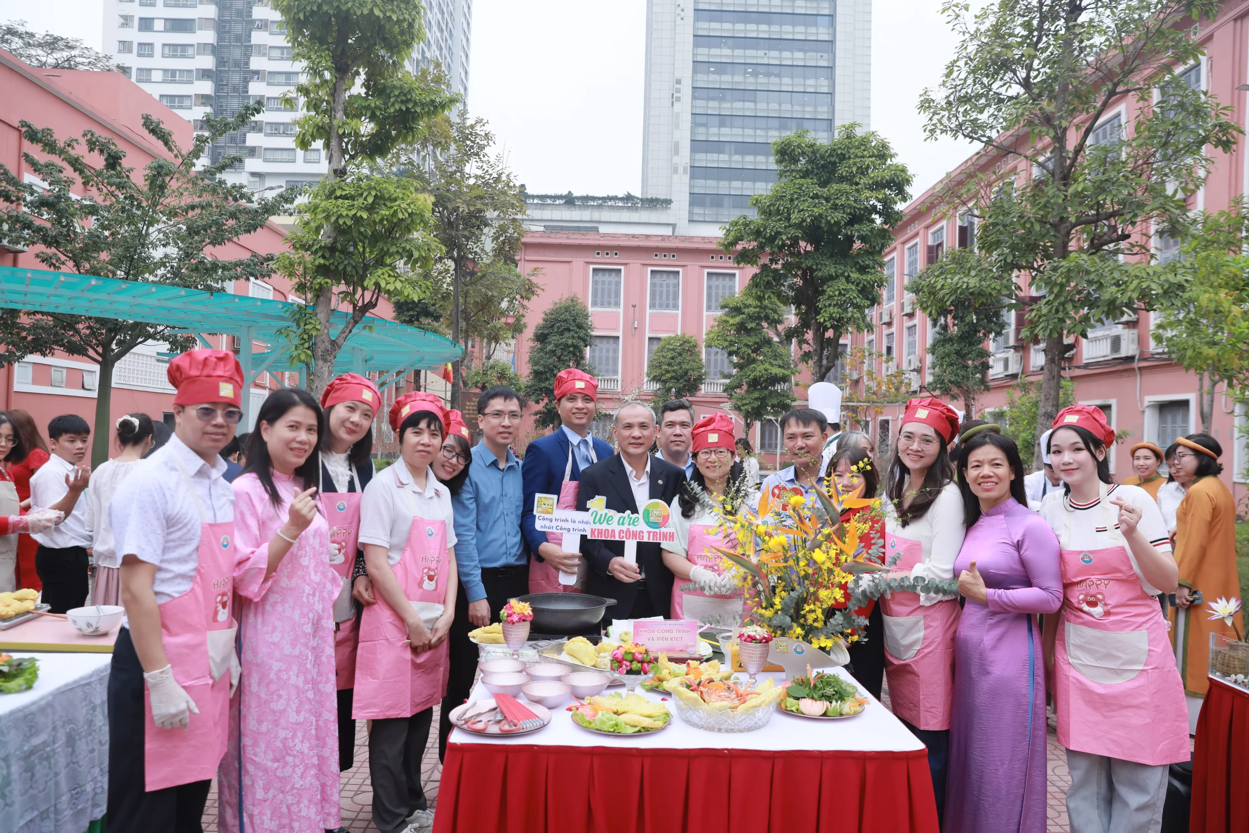 Trường Đại học Thủy lợi: Nhiều hoạt động ý nghĩa chào mừng Ngày Quốc tế Phụ nữ 8/3