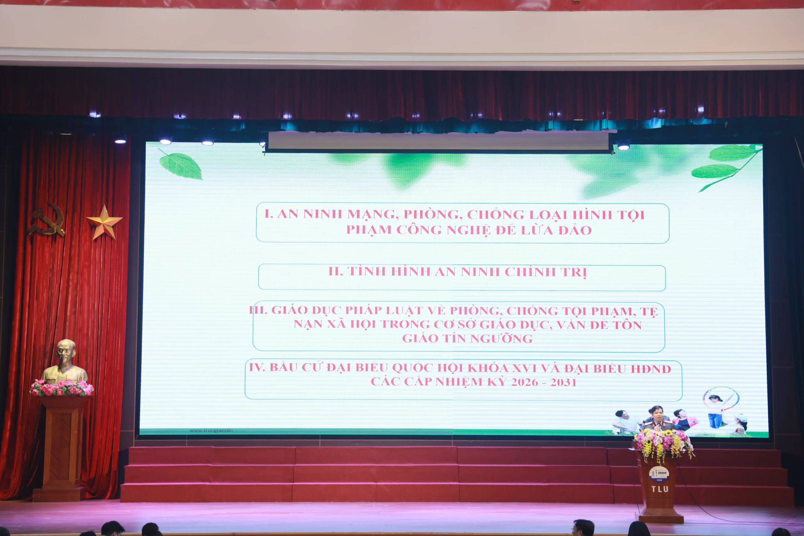 Tăng cường công tác chính trị tư tưởng, bảo đảm an ninh học đường tại Trường Đại học Thủy lợi