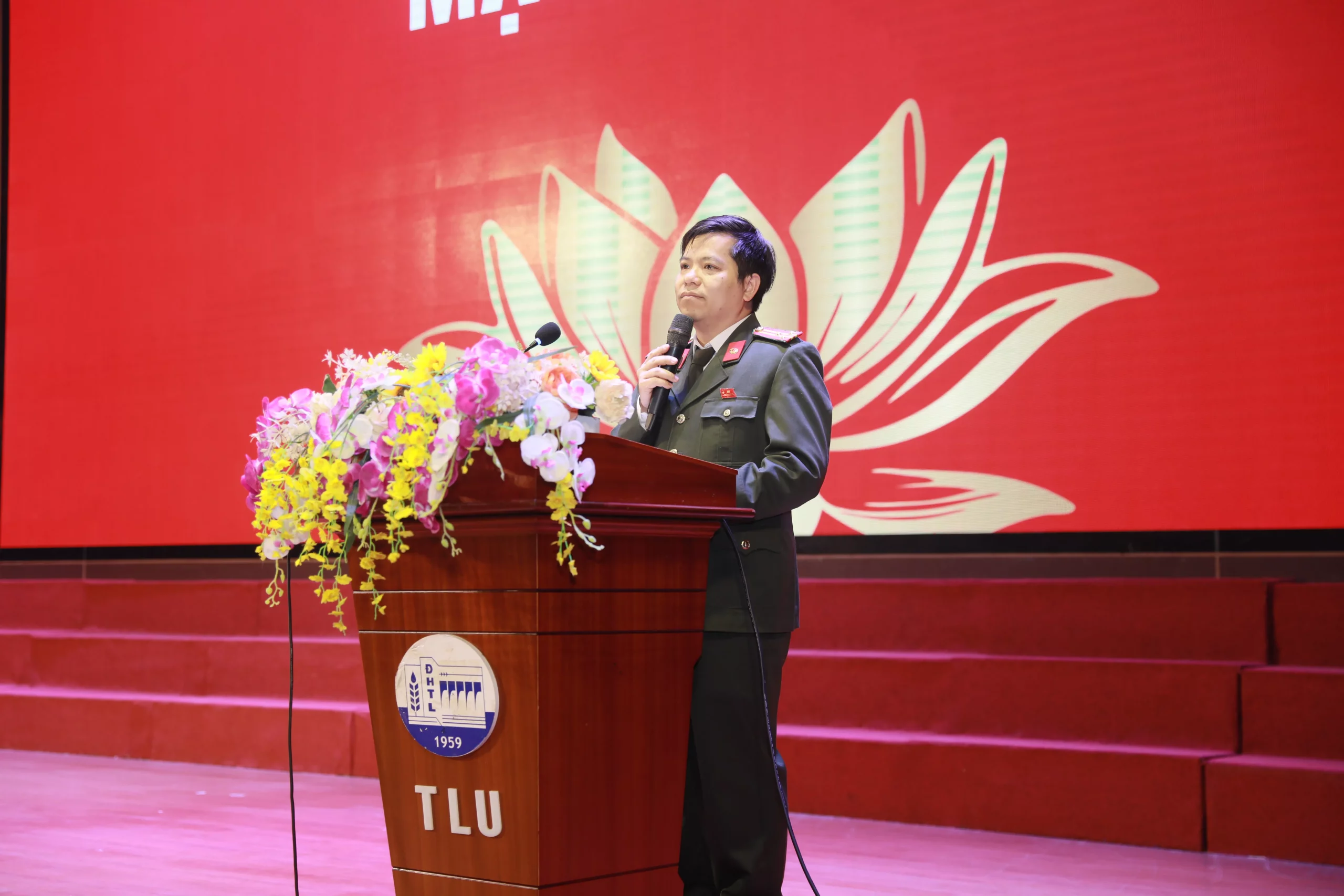 Tăng cường công tác chính trị tư tưởng, bảo đảm an ninh học đường tại Trường Đại học Thủy lợi