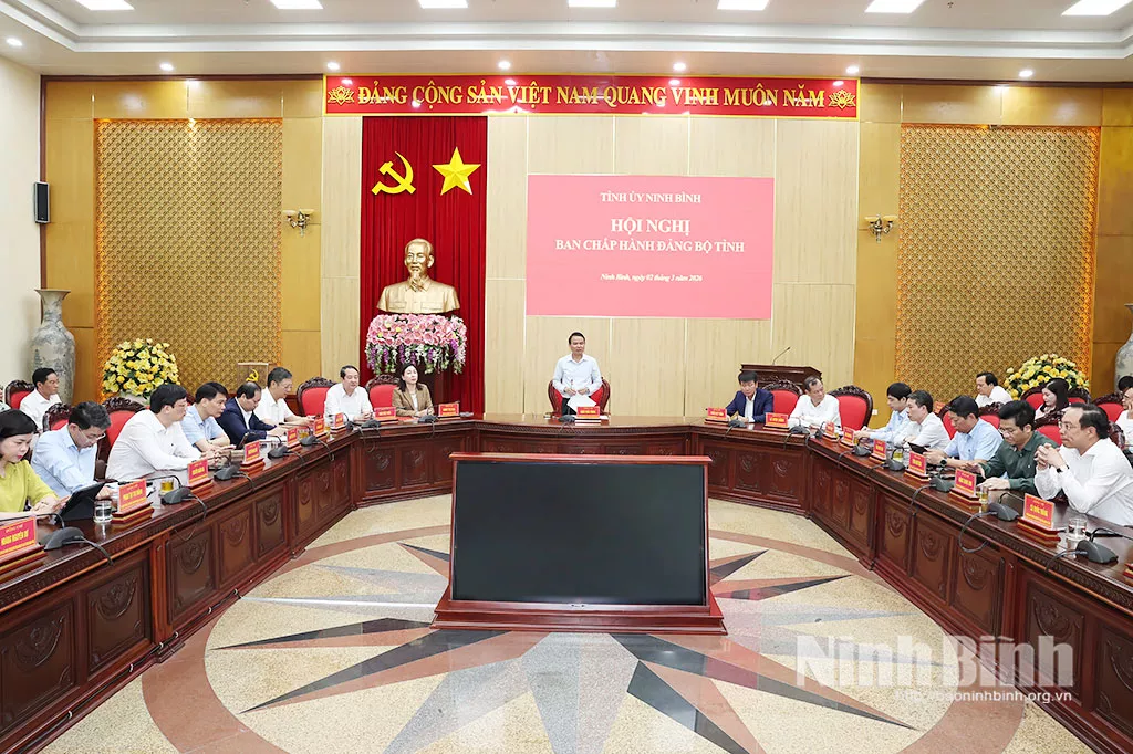 Cựu sinh viên K33 Trường Đại học Thủy lợi Trần Huy Tuấn được bầu giữ chức Bí thư Tỉnh ủy Ninh Bình