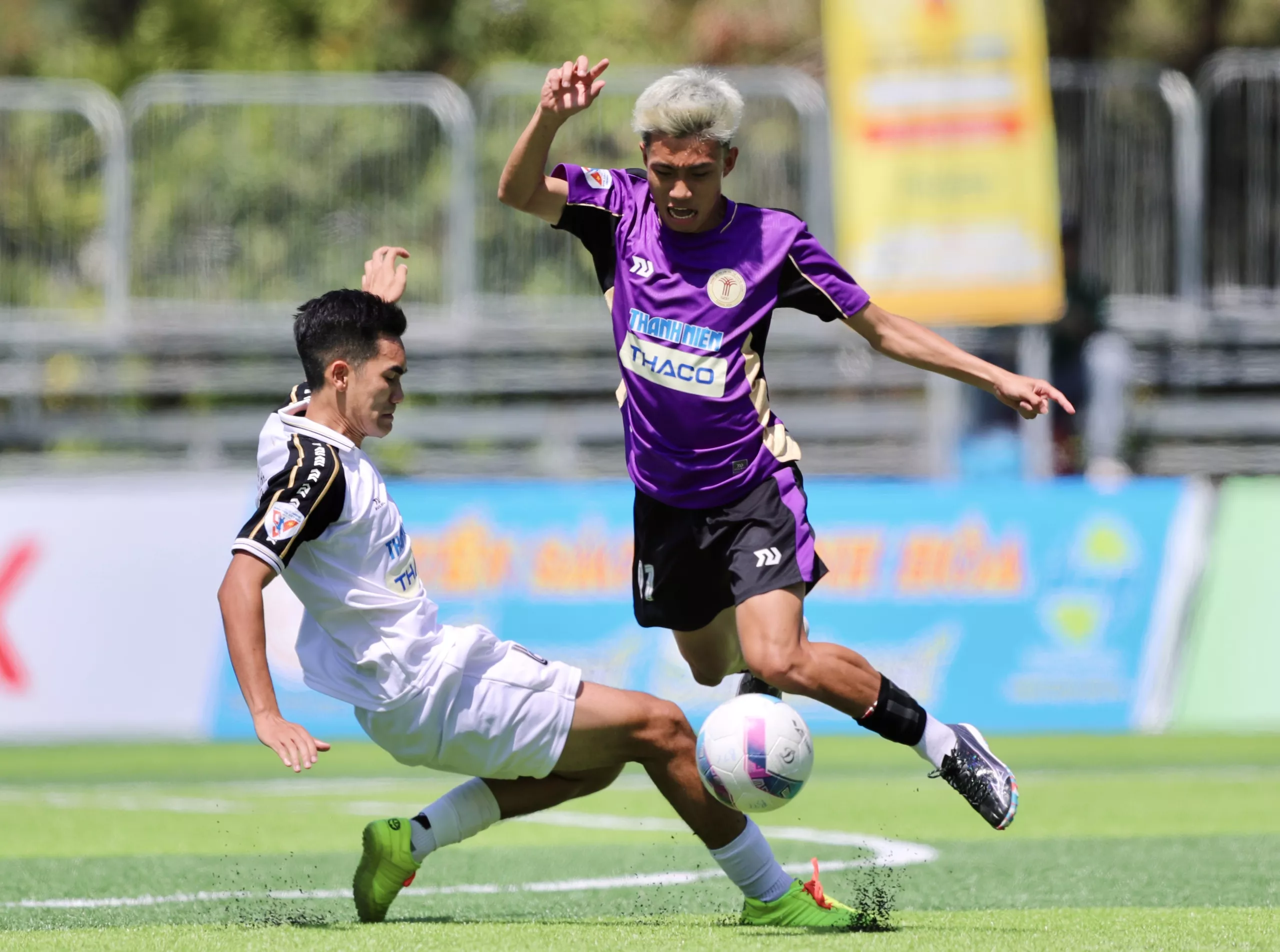 Một sinh viên vô địch bóng đá toàn quốc, đồng thời đạt điểm trung bình học tập 4.0/4.0 – Điều gì đứng sau thành tích ấy?