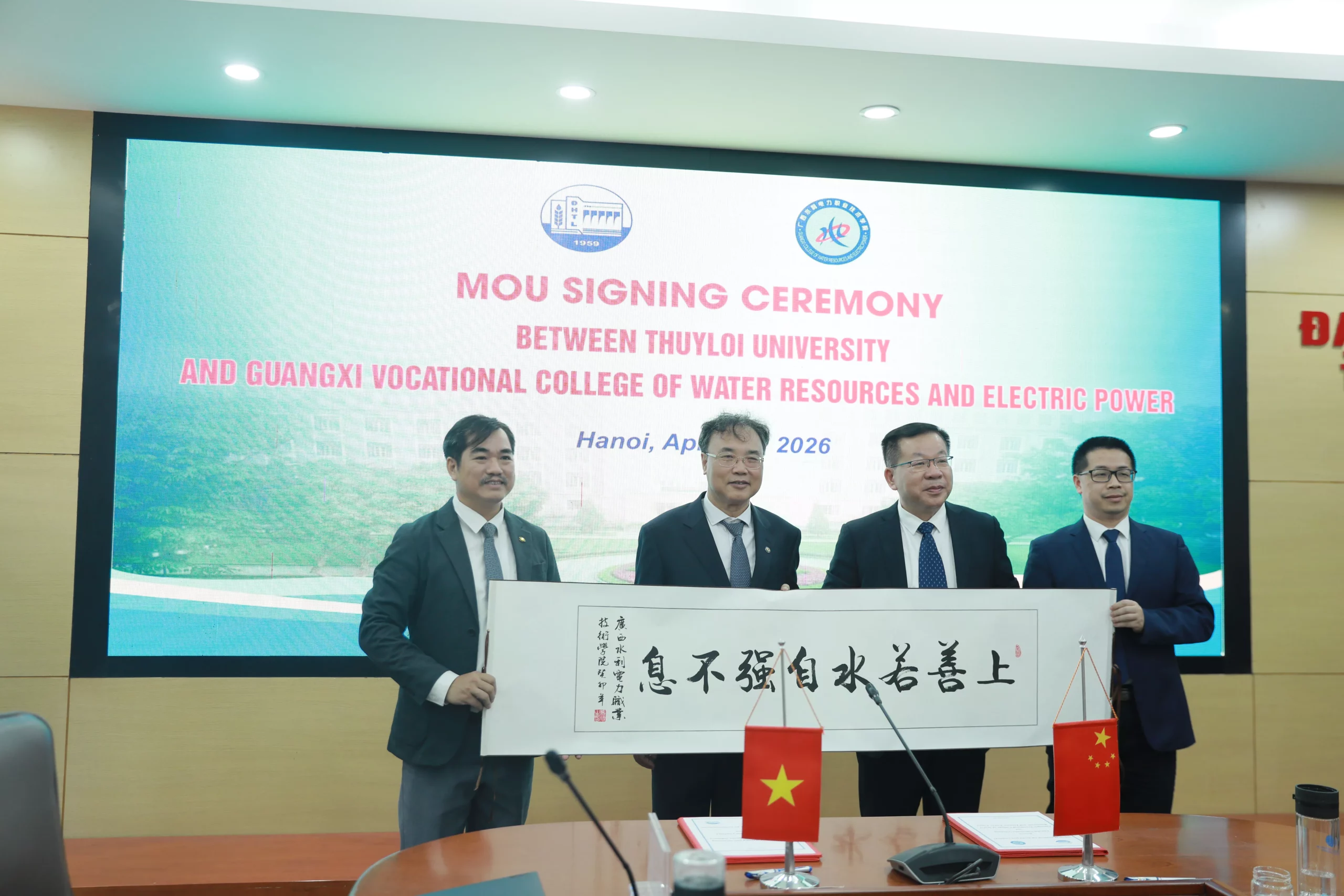 Mở rộng hợp tác với Trường Cao đẳng nghề Thủy lợi Thủy điện Quảng Tây (Trung Quốc)